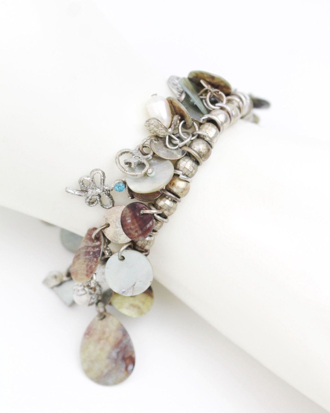 Japanese Brand 2000S JAPANESE MADE SHELL CHARM STACKED BRACELET Size ONE SIZE - 6 Thumbnail