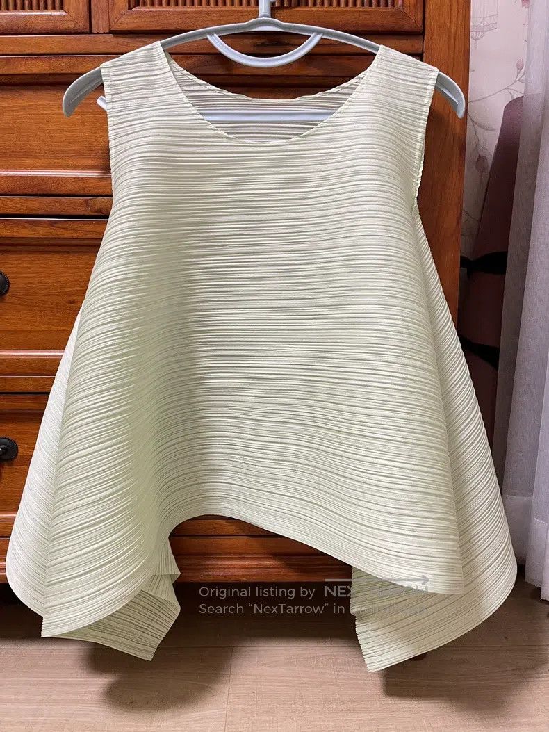 Issey Miyake Issey Miyake Light Green Natural Drape Top Size XXL / US 16-18 / IT 52-54 - 1 Thumbnail
