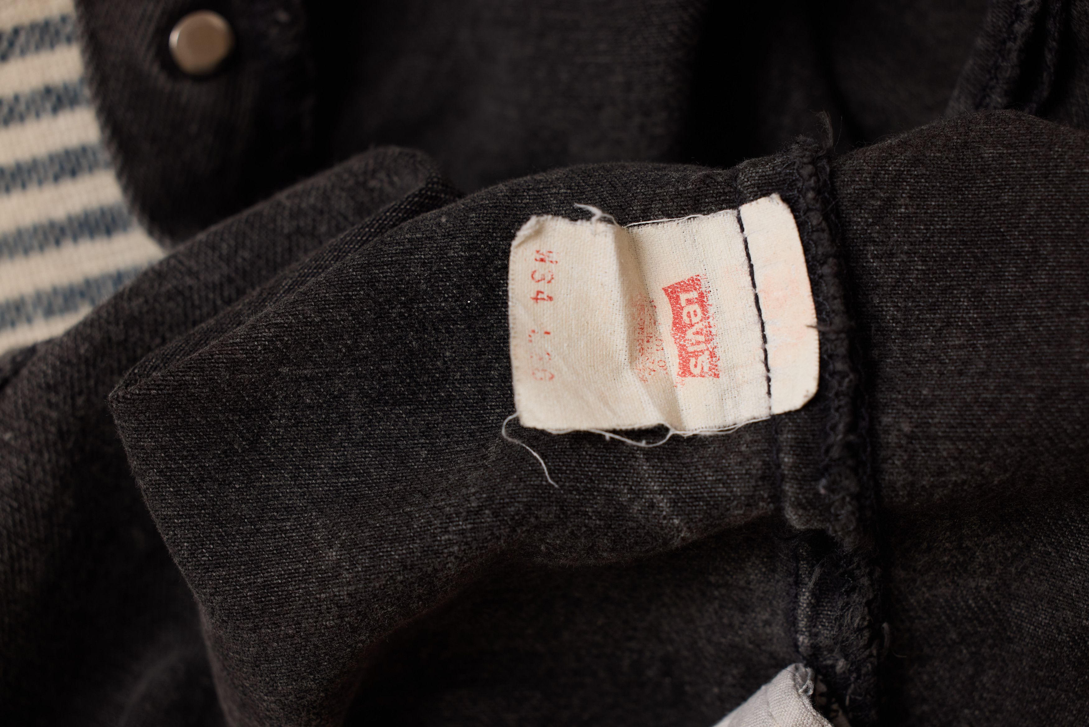 Levi's 90's? Vintage 'Black' Levi's 501's Size US 33 - 10 Thumbnail