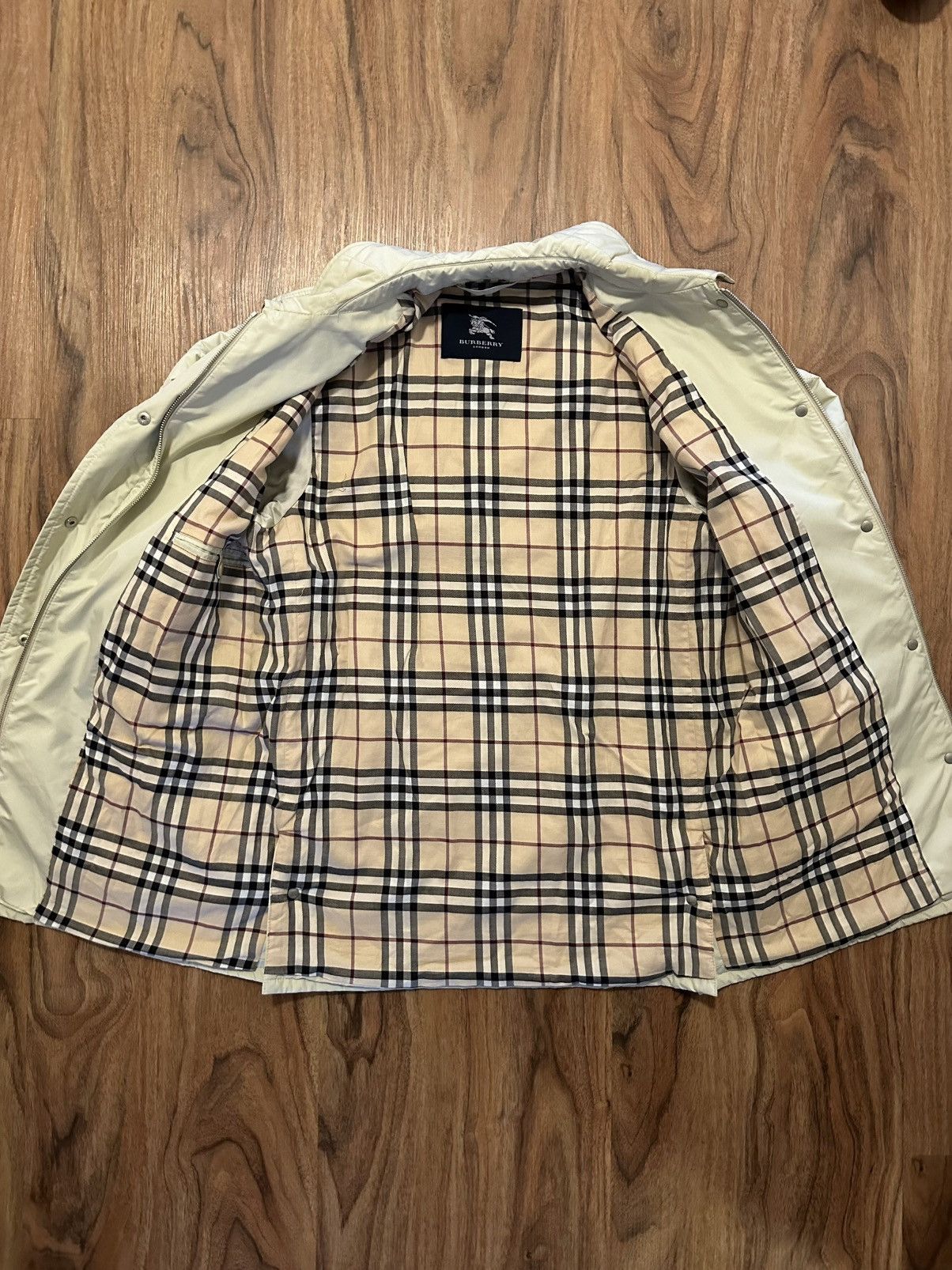 Burberry Burberry Coat/Jacket Size US M / EU 48-50 / 2 - 8 Thumbnail