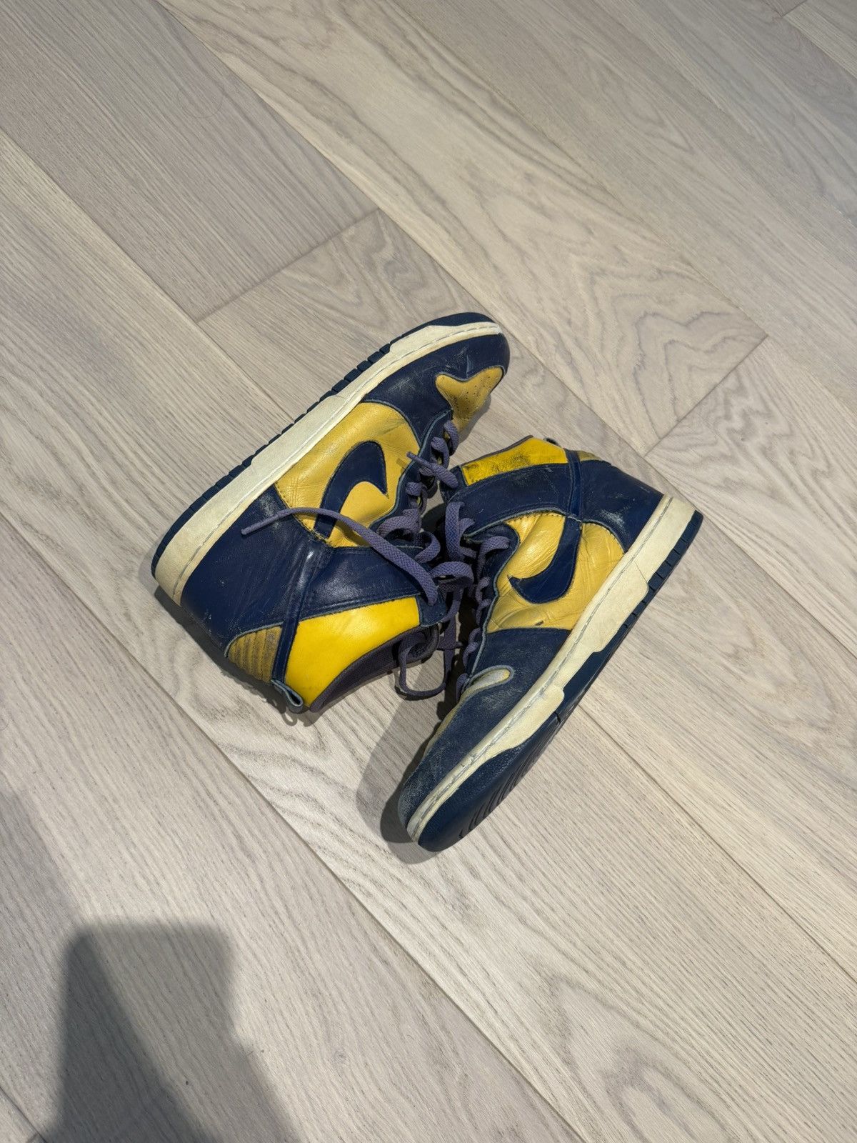 Jordan Brand Nike 1985 Michigan Dunks Size US 10.5 / EU 43-44 - 2 Thumbnail