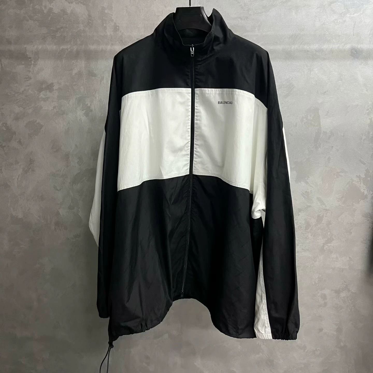 Balenciaga Balenciaga Black Hoodie 48 Men Size US XL / EU 56 / 4 - 1 Thumbnail