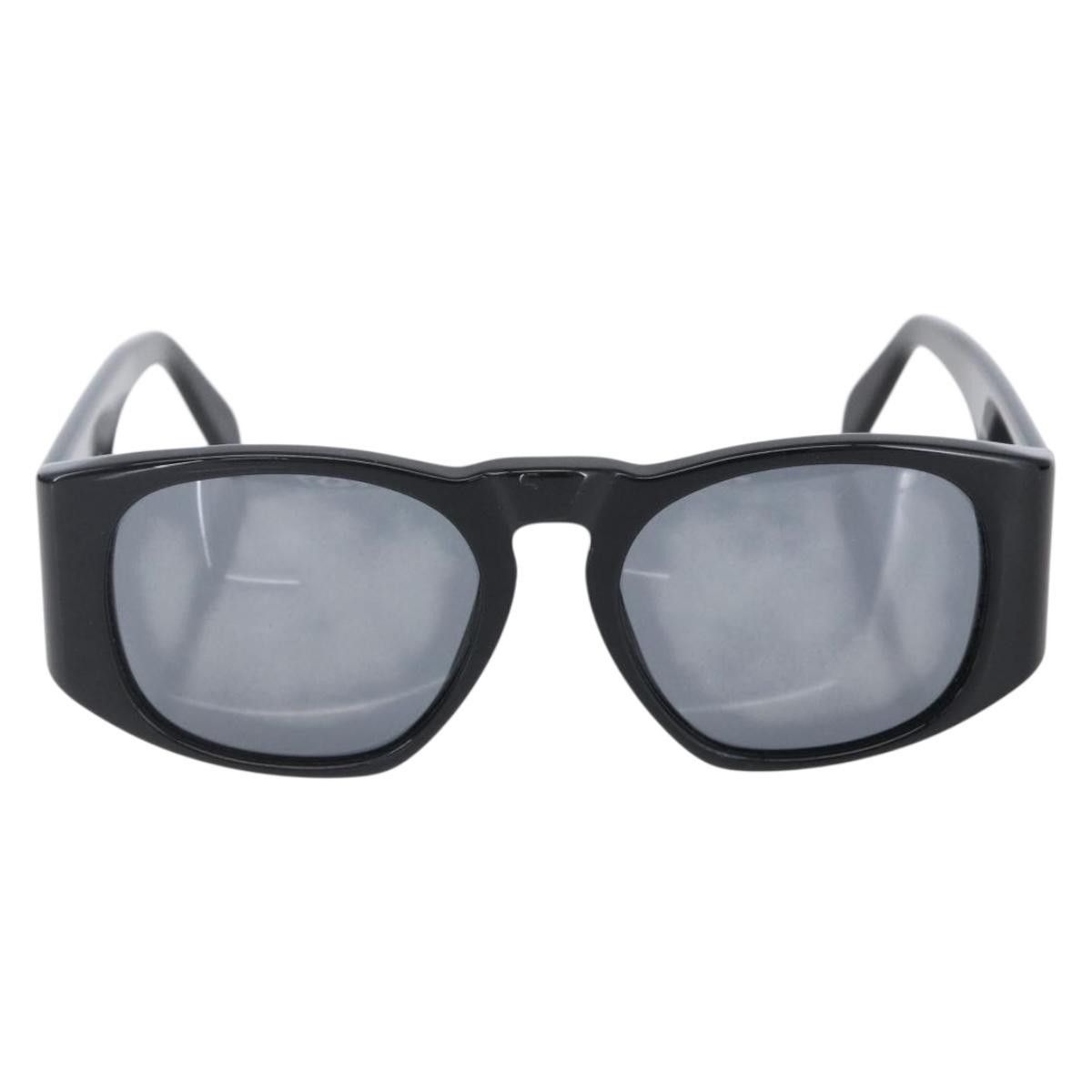 Chanel Chanel Logo CC Sunglasses Plastic Size ONE SIZE - 1 Thumbnail