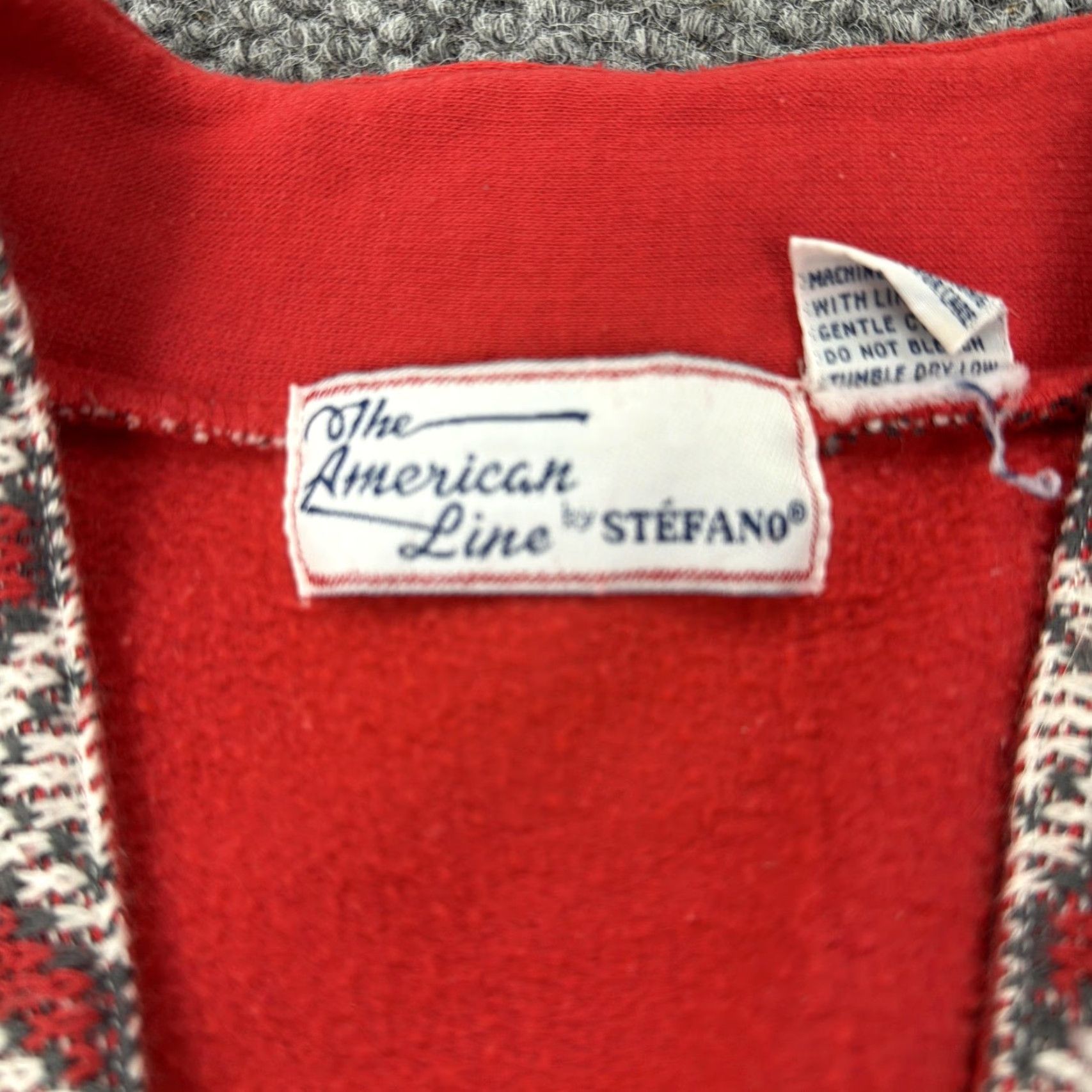 Vintage VINTAGE Red Cardigan Sweater Womens S Puff Sleeve Button Geometric Knit V-Neck Holiday Christmas Shirt? Size S / US 4 / IT 40 - 6 Thumbnail