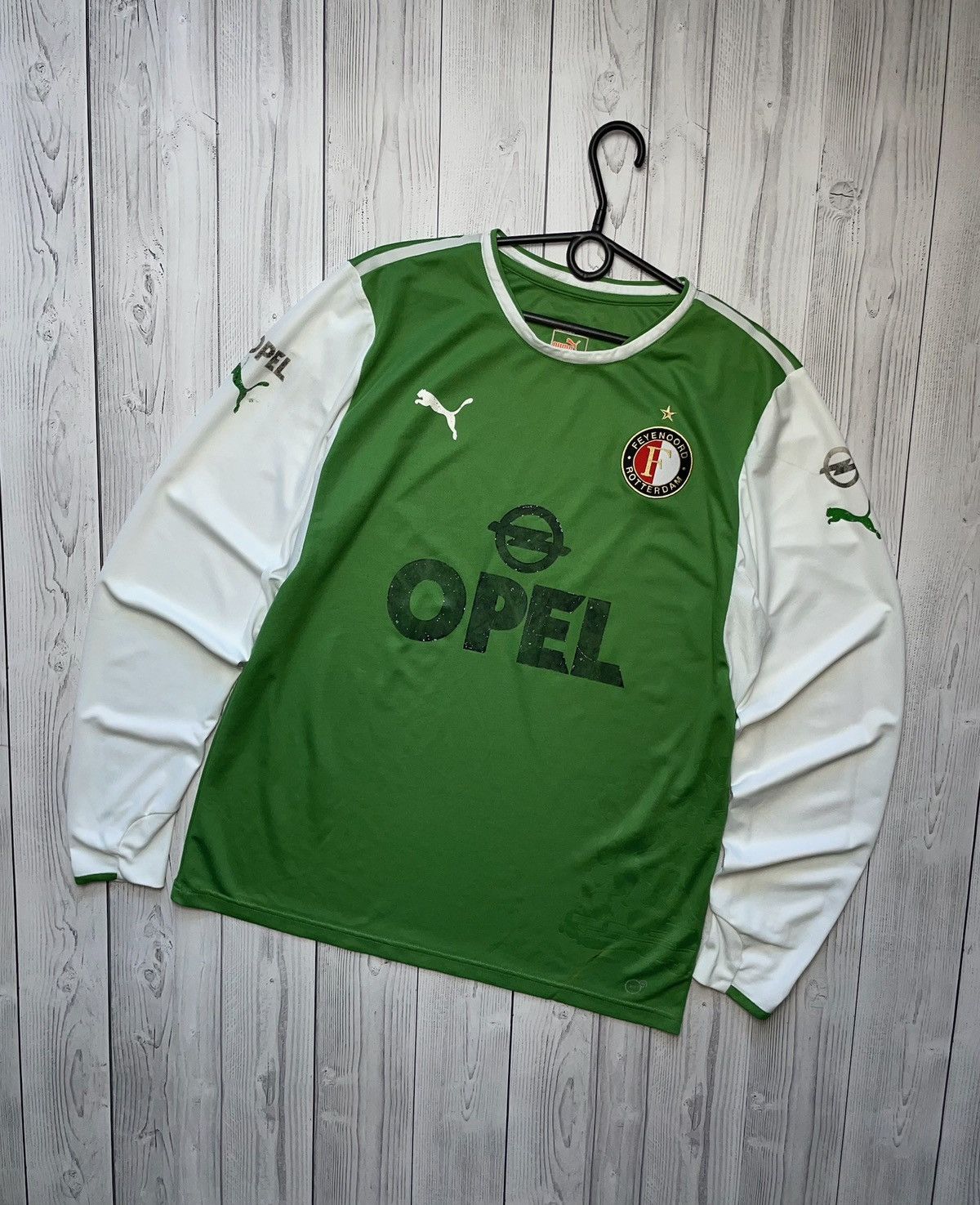 Puma Vintage puma Feyenoord Rotterdam soccer jersey size XL long Size US XL / EU 56 / 4 - 1 Thumbnail