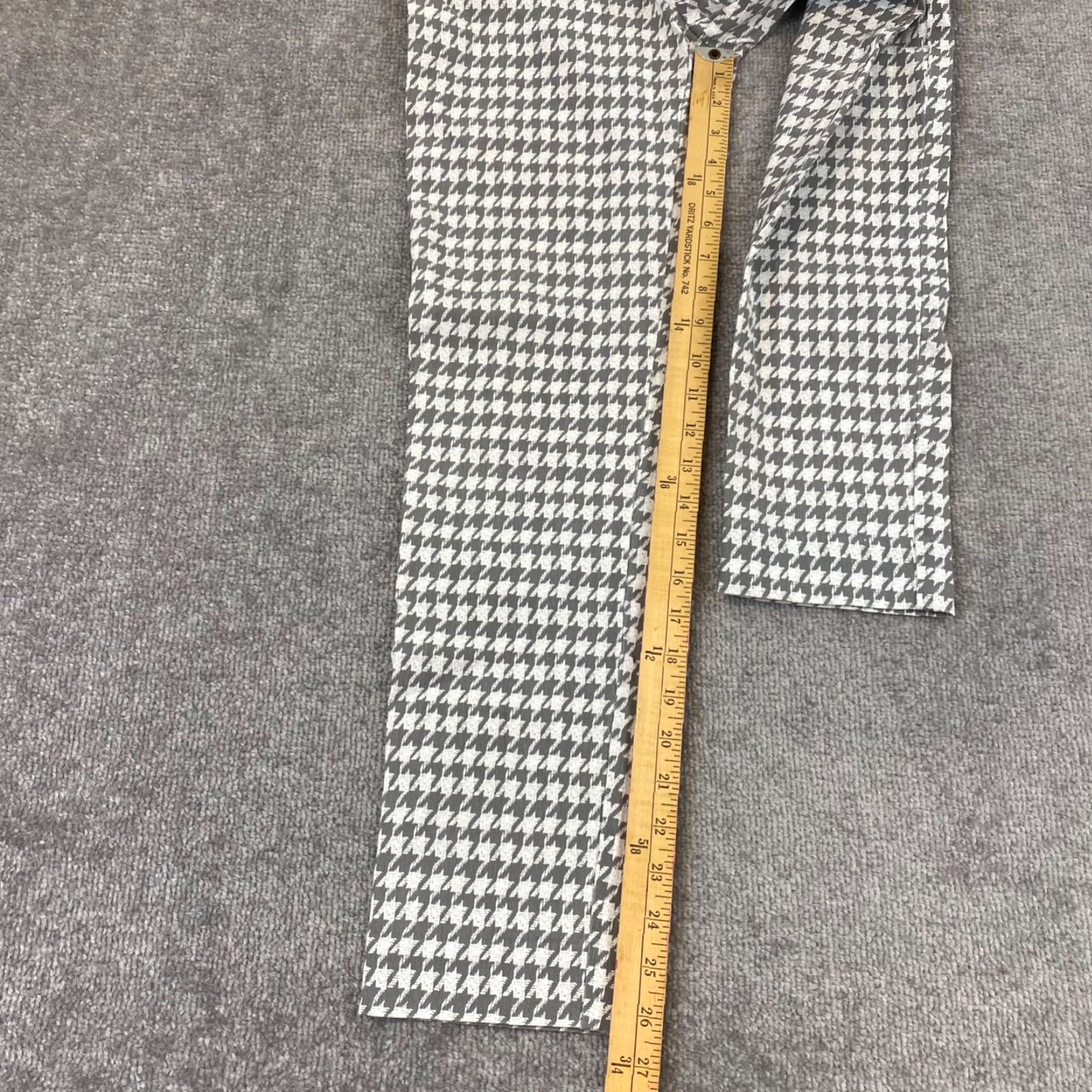 Vintage **Geometric Tapered Stretch Pants Women's 6 White Gray USA** User: **Geometric Tapered Stretch Women's Pants Size 6 White Gray USA** Size 28" / US 6 / IT 42 - 4 Thumbnail