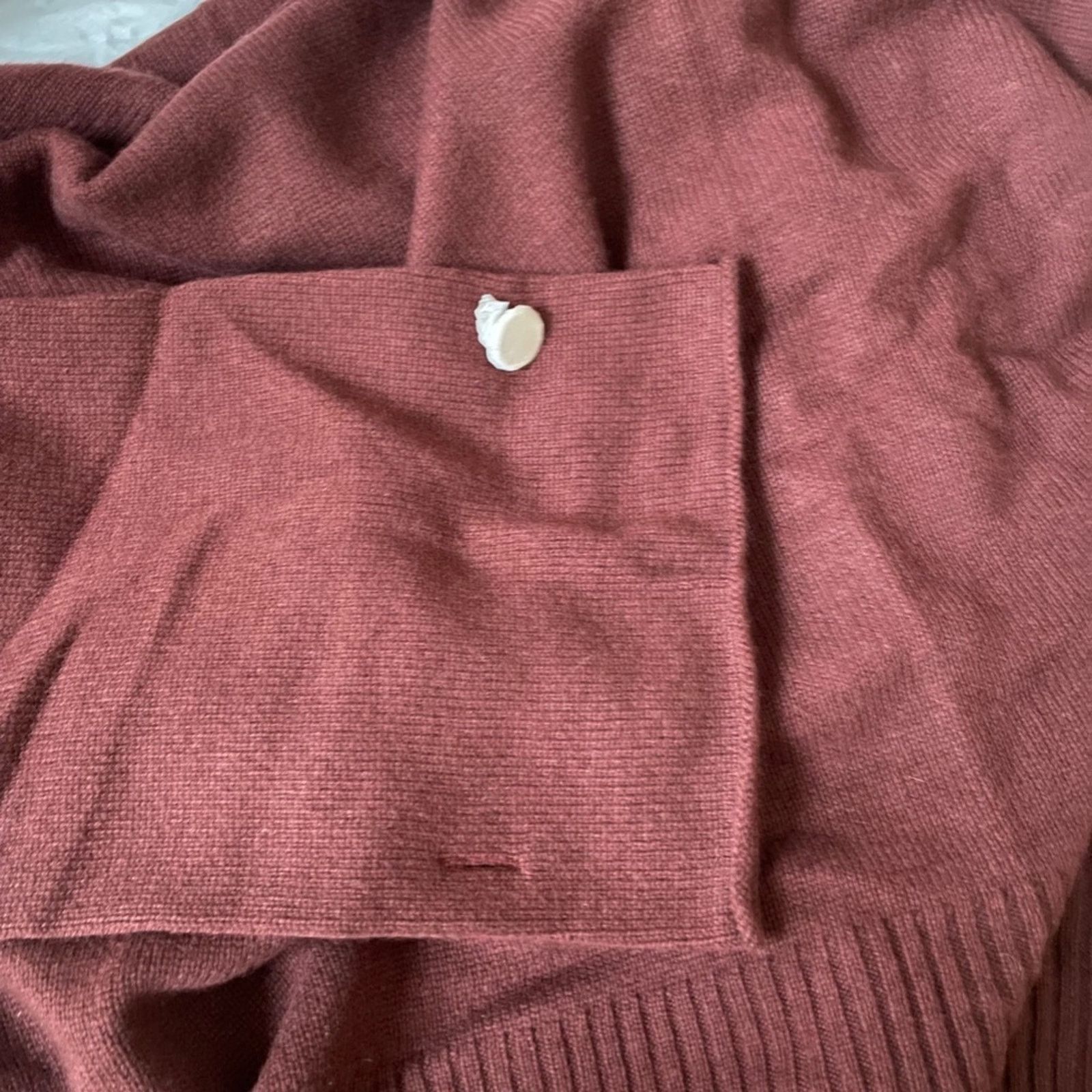 Autumn Cashmere Cashmere Turtleneck Sweater from AUTUMN CASHMERE Size L / US 10 / IT 46 - 12 Thumbnail