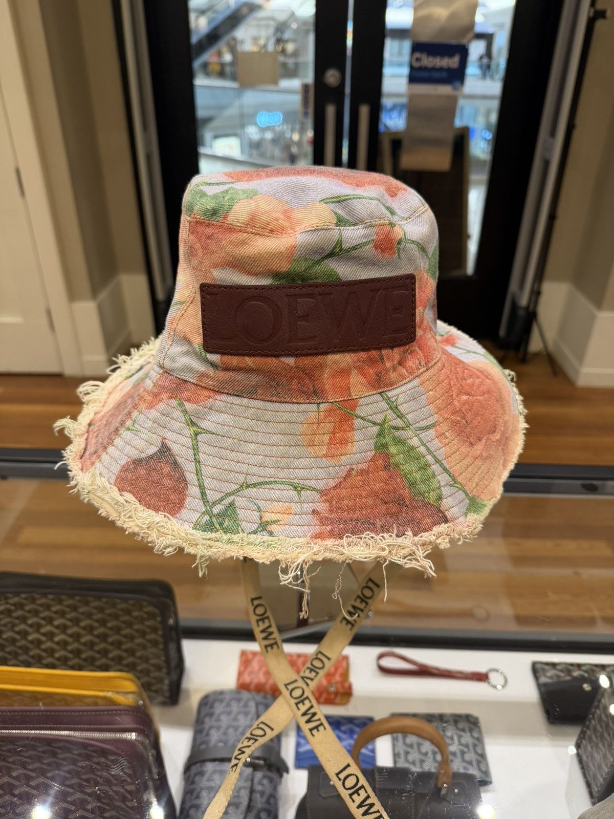 Loewe Loewe x Paula's Ibiza Roses Fisherman Frayed Hat Size ONE SIZE - 1 Thumbnail