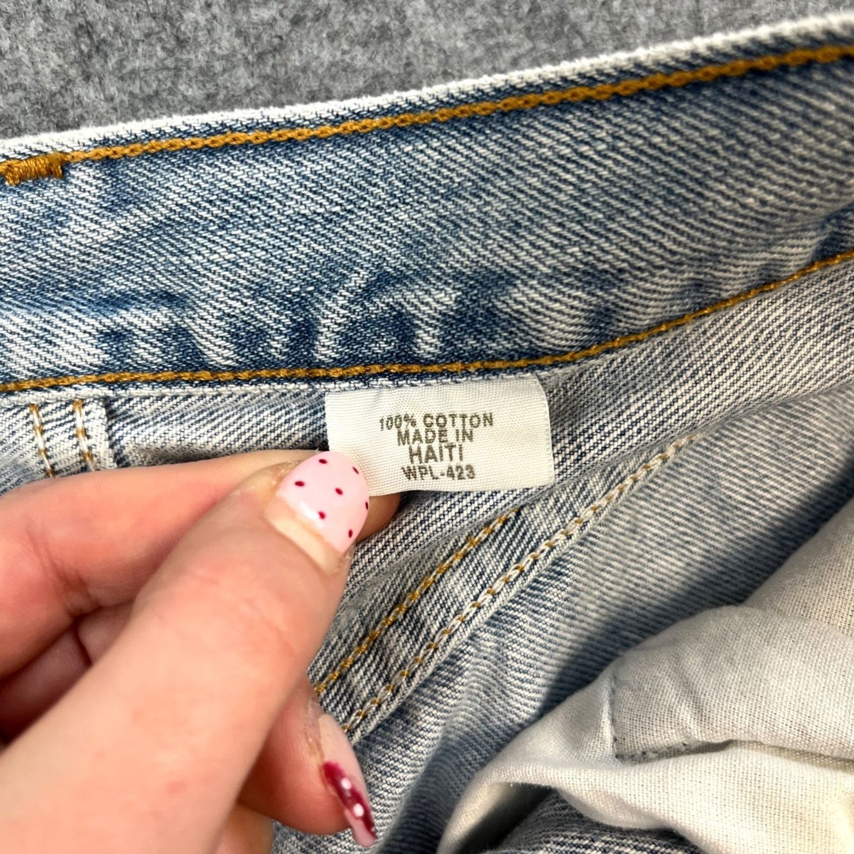 Levi's Levi's 501 Mens Jeans Regular Straight 34 30 Light Wash Blue Vintage 00s jeans Mens 34 Light Blue 501 Series Vintage Jeans Size US 34 / EU 50 - 7 Thumbnail
