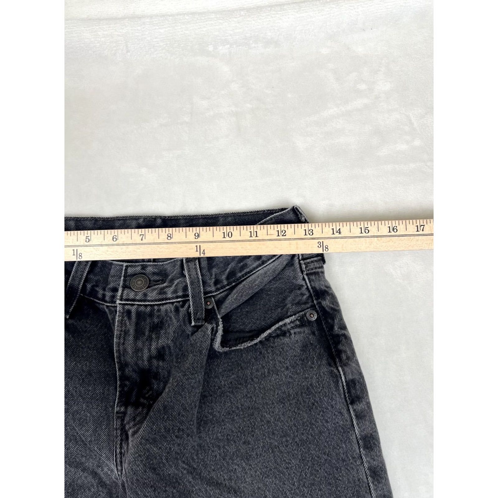 Levi's Levi's Middy Straight Jeans Women's Charcoal Wash 25x31 Gray Denim 5-Pocket Zip Button Vintage? No Size 42" / US 20 - 3 Thumbnail