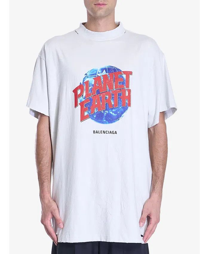 Balenciaga o1h1sh11224 Planet Earth T-Shirt in White Size US S / EU 44-46 / 1 - 3 Thumbnail