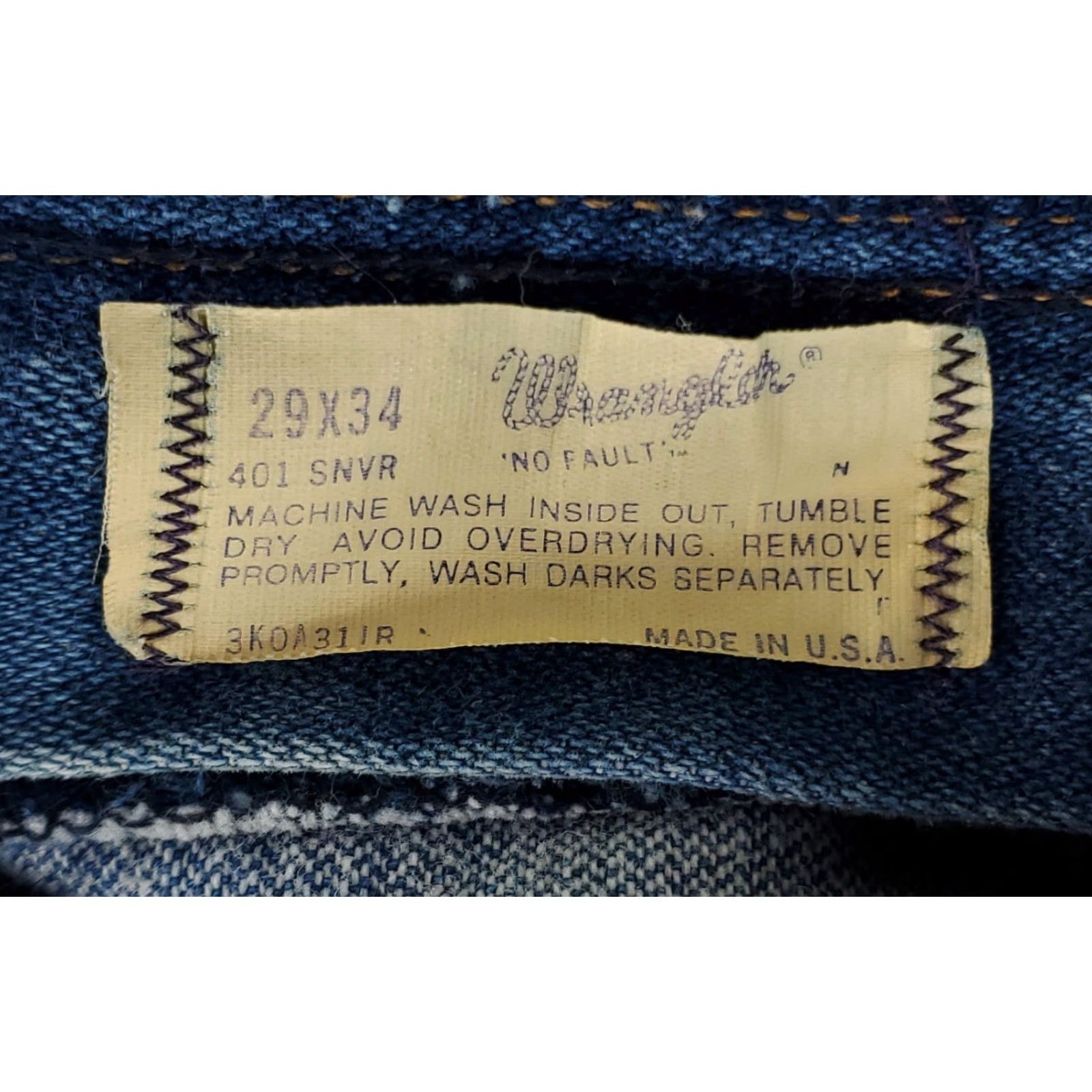 Wrangler VINTAGE Wrangler Jeans 401 SNVR Blue Mens Jeans 28x27 Actual 70s No Fault Straight Blue Mens 29x34 Size US 28 / EU 44 - 6 Thumbnail