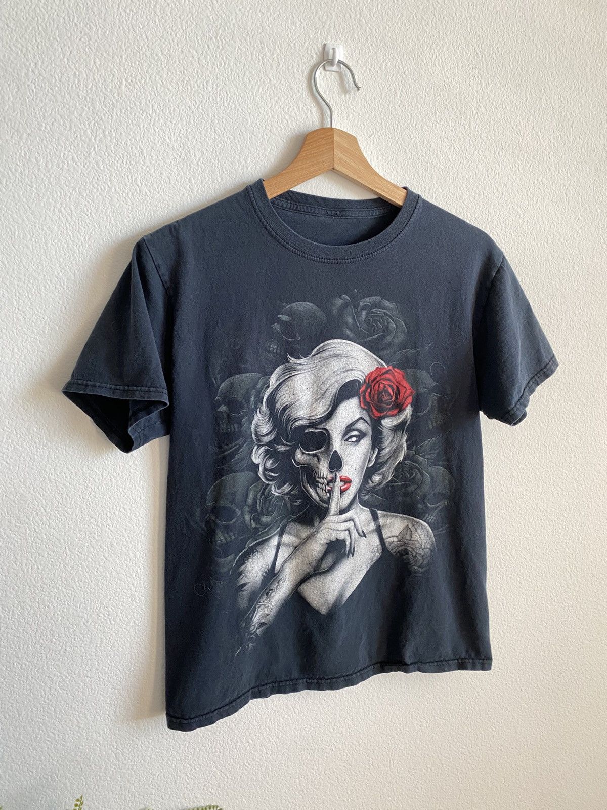 Other Faded Y2K Skull Tee Size US S / EU 44-46 / 1 - 2 Thumbnail