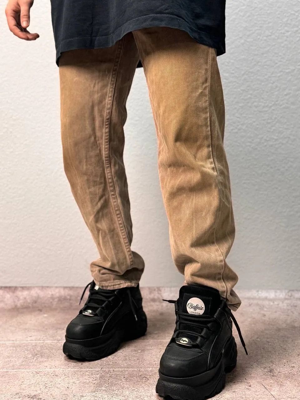 Versace × Vintage Vintage Versace Jeans Skinny Fit Denim Big Logo Black Siz 31 Size US 31 - 1 Thumbnail