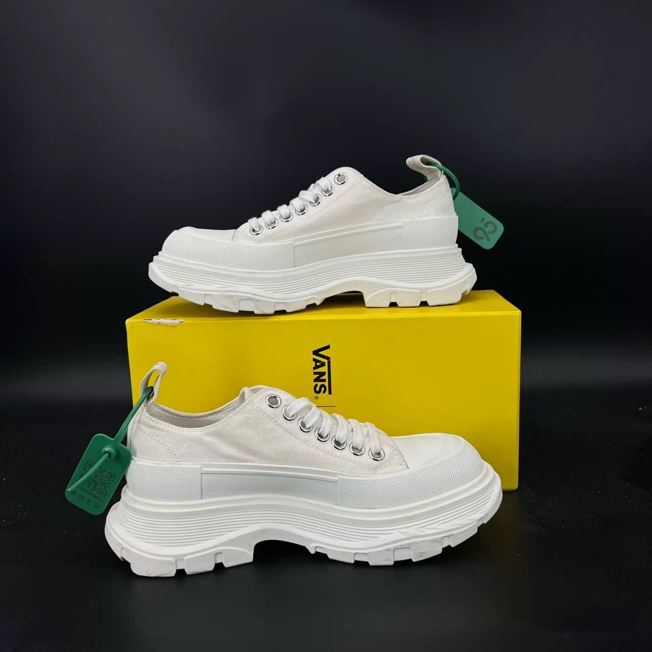Alexander McQueen McQueen White Martin boots 37 Lightly Worn Size US 6 / IT 36 - 2 Thumbnail