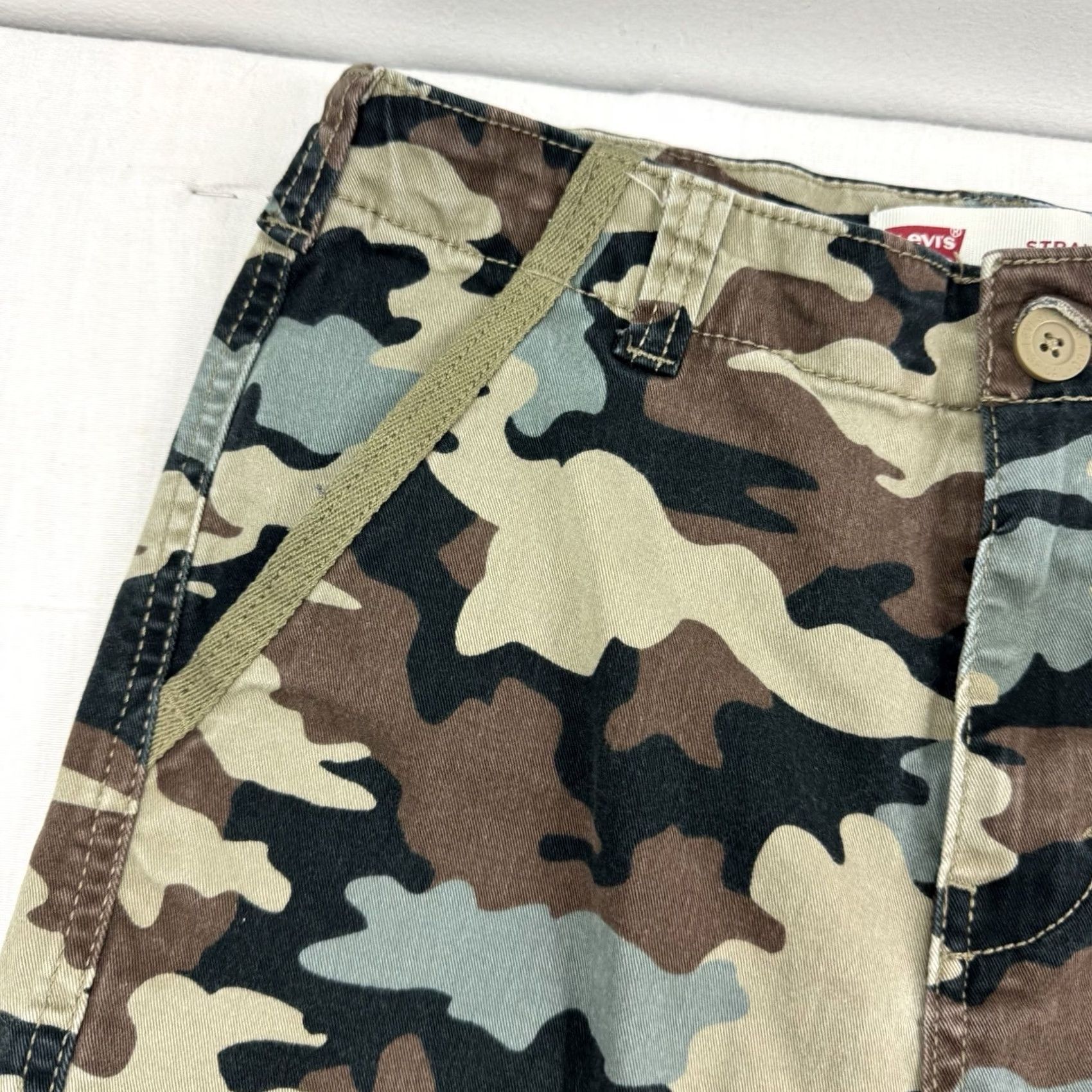 Levi's Levi's Camo Cargo Pants Womens 28x39 Pants Camouflage Pockets Straight Leg Vintage No Size 28" / US 6 / IT 42 - 4 Thumbnail