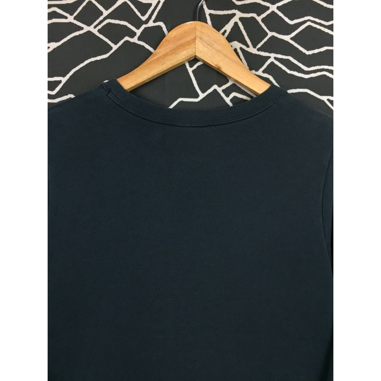 Nike Nike Embroidered Logo Essential Crewneck Sweatshirt Size US M / EU 48-50 / 2 - 8 Thumbnail
