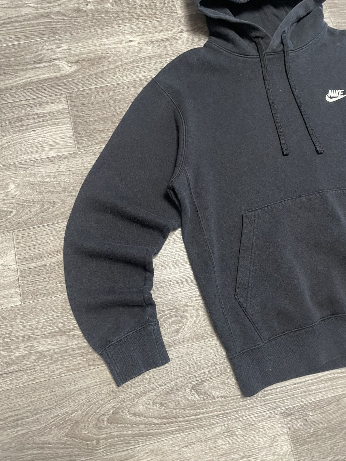 Nike Vintage Nike Black Basic Hoodie Y2K Size US S / EU 44-46 / 1 - 4 Thumbnail