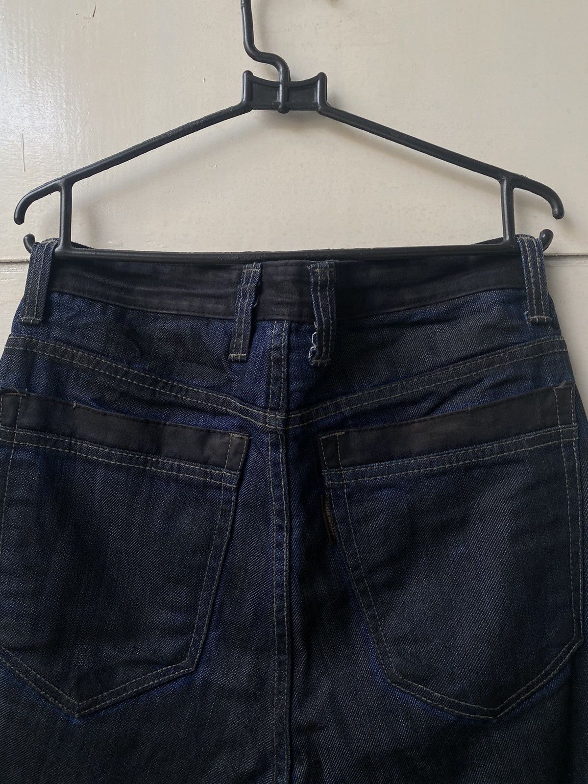 CABANE de ZUCCa Cabane de Zucca Issey Miyake Coated Denim Suede Size US 29 - 5 Thumbnail