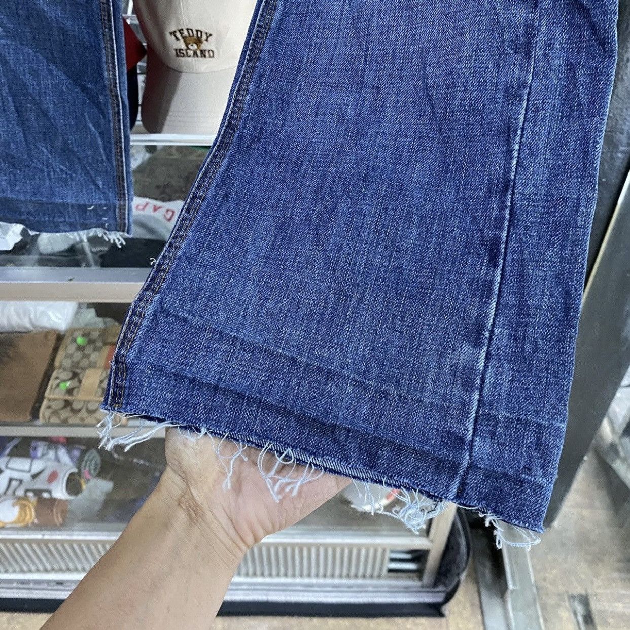 Versace Archival Versace Y2K Frayed Pocket Distressed Jeans Blue Size US 29 - 5 Thumbnail