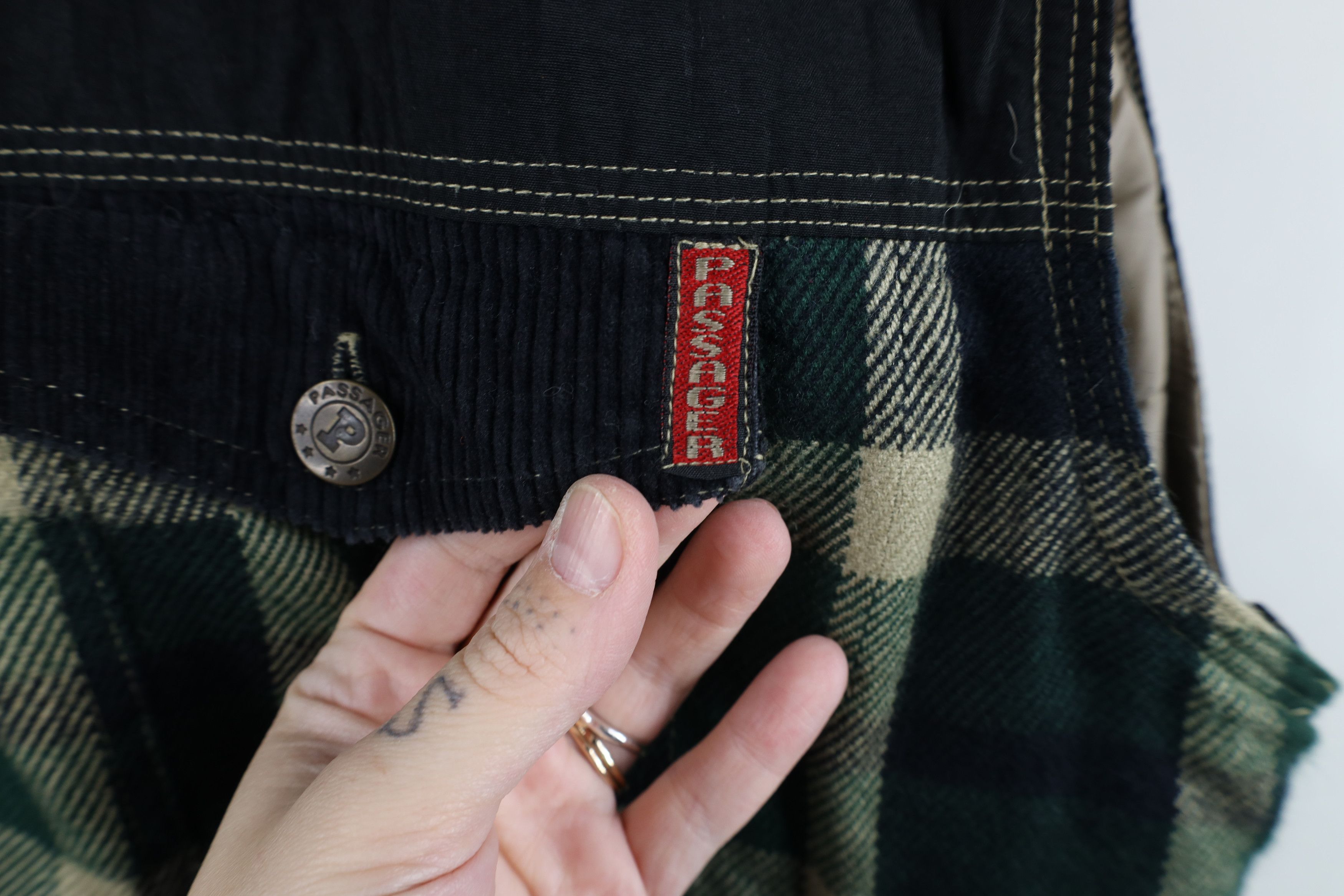 Vintage Vintage 90s Streetwear Flannel Corduroy Collar Vest Jacket Size US XL / EU 56 / 4 - 4 Thumbnail