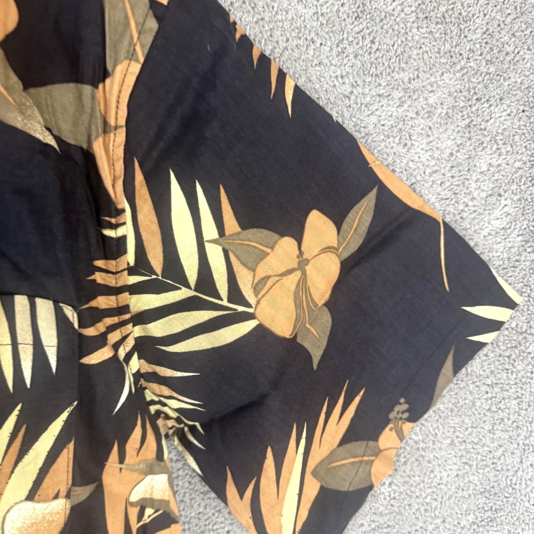 Vintage Caribbean Joe Shirt Mens XL Black Hawaiian Short Sleeve Button Front Tropical Floral Beach vacation casual Size US XL / EU 56 / 4 - 3 Thumbnail