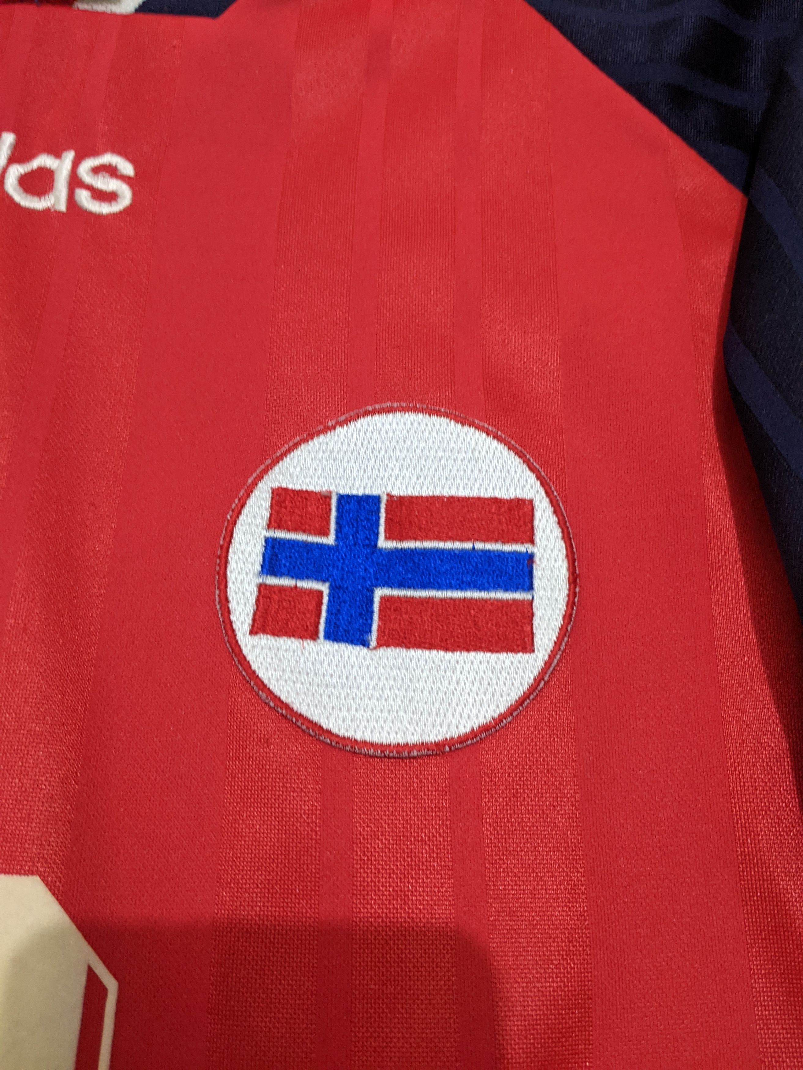 Adidas Norwegia home world cup 1994 rekdal Jersey football shirt Size US M / EU 48-50 / 2 - 6 Thumbnail