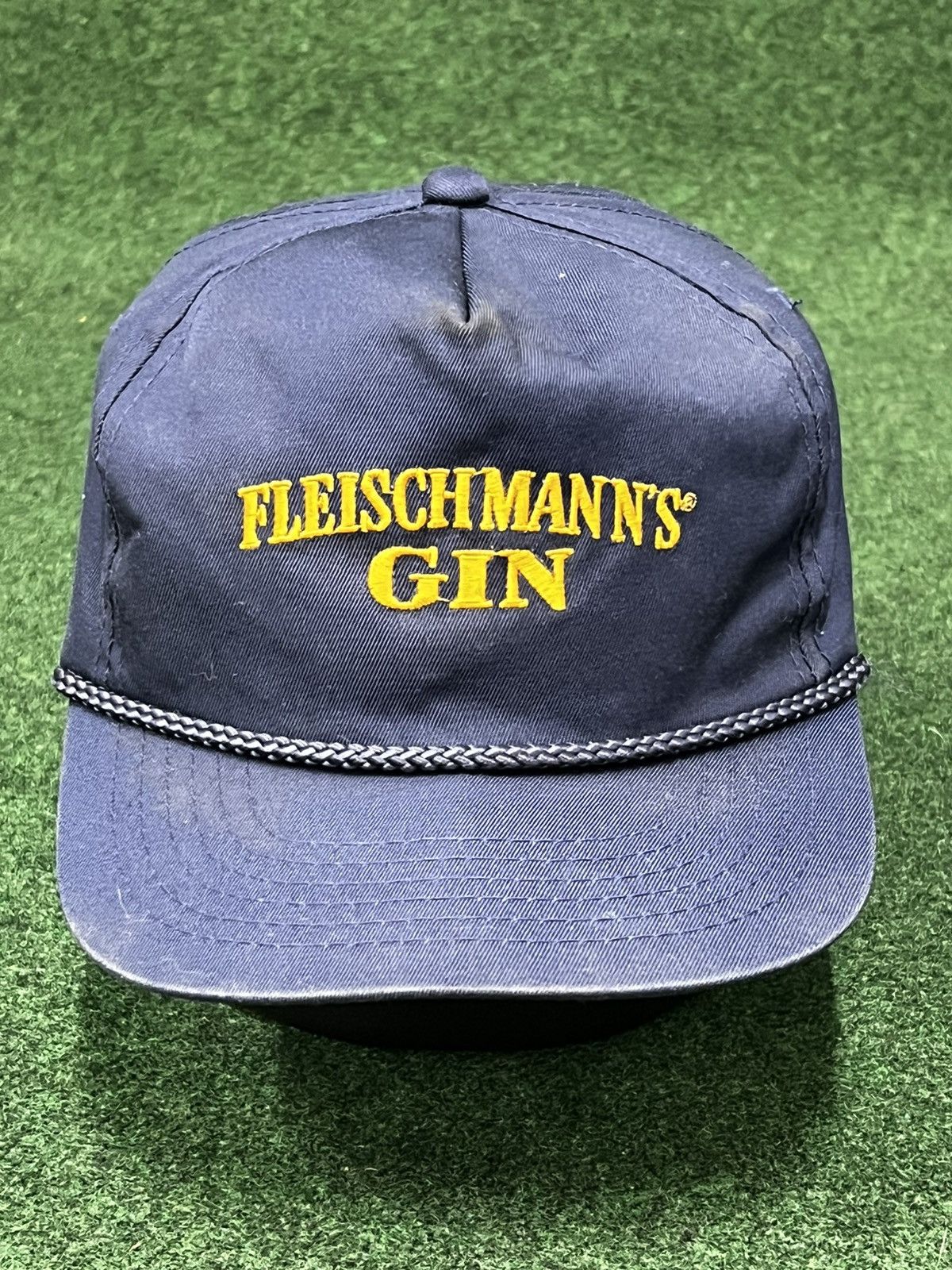 Vintage Vintage Fleischmanns Gin Leather Strapback Hat Size ONE SIZE - 1 Thumbnail