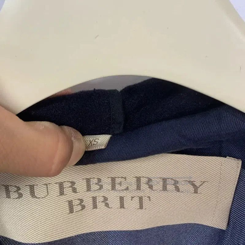 Burberry Burberry Women's Navy Blue Wool Coat. Size XS / US 0-2 / IT 36-38 - 4 Thumbnail