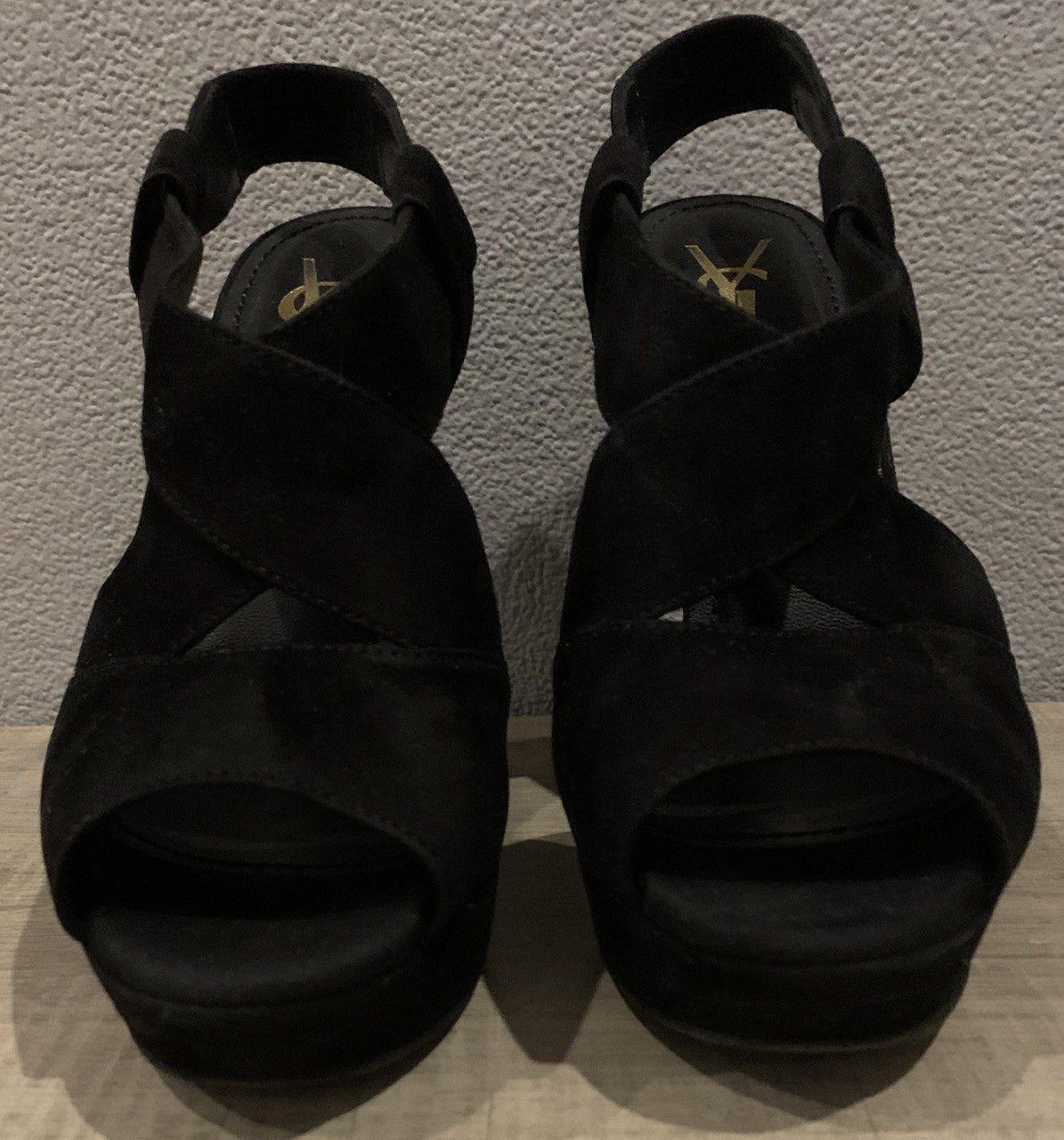 Yves Saint Laurent Saint Laurent Black Suede Hortense Sandals Size US 5 / IT 35 - 1 Thumbnail