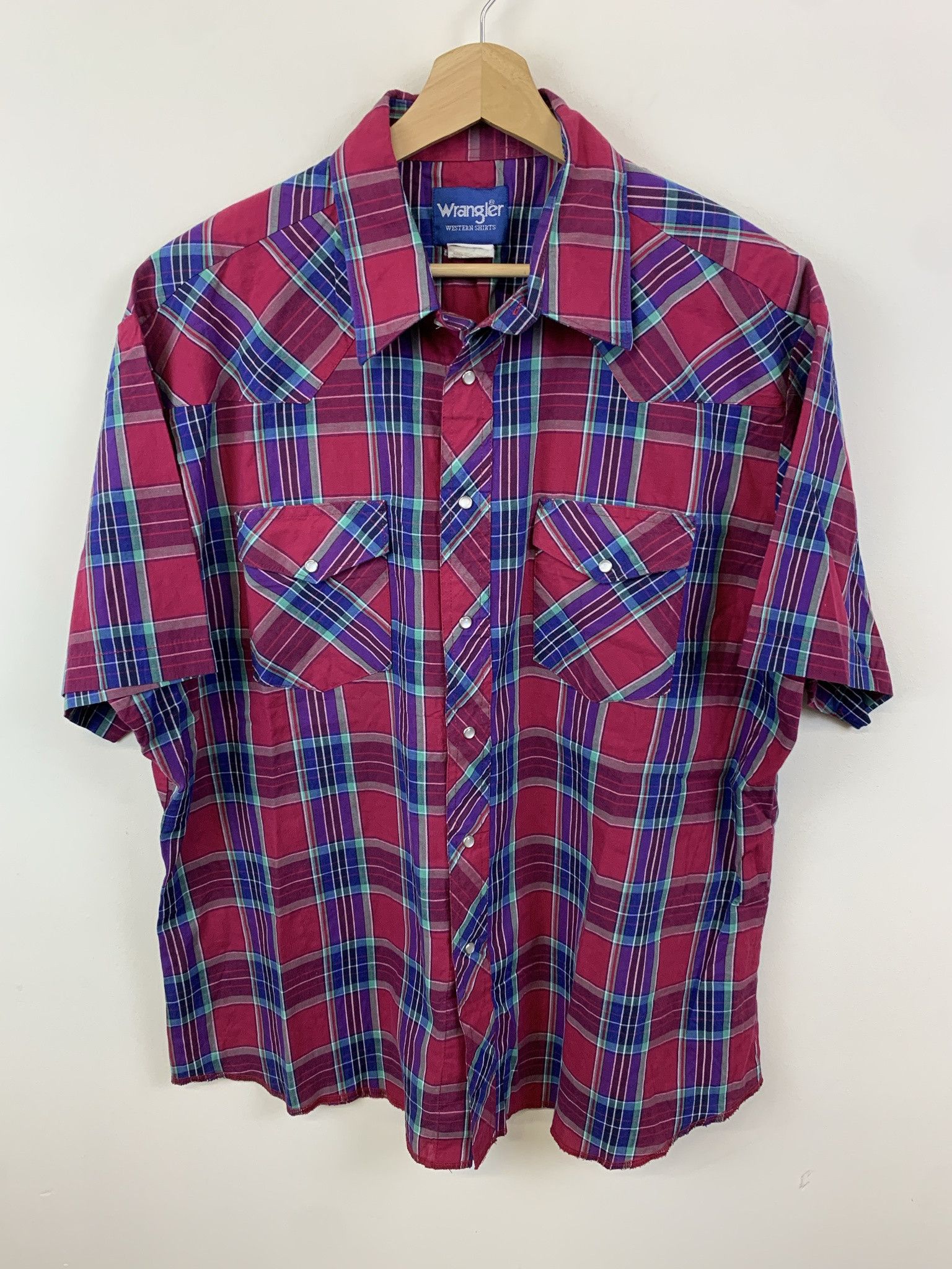 Flannel × Vintage Vintage 1990s Wrangler Red Check Western Pearl Snap Shirt Size XL Size US XL / EU 56 / 4 - 1 Thumbnail