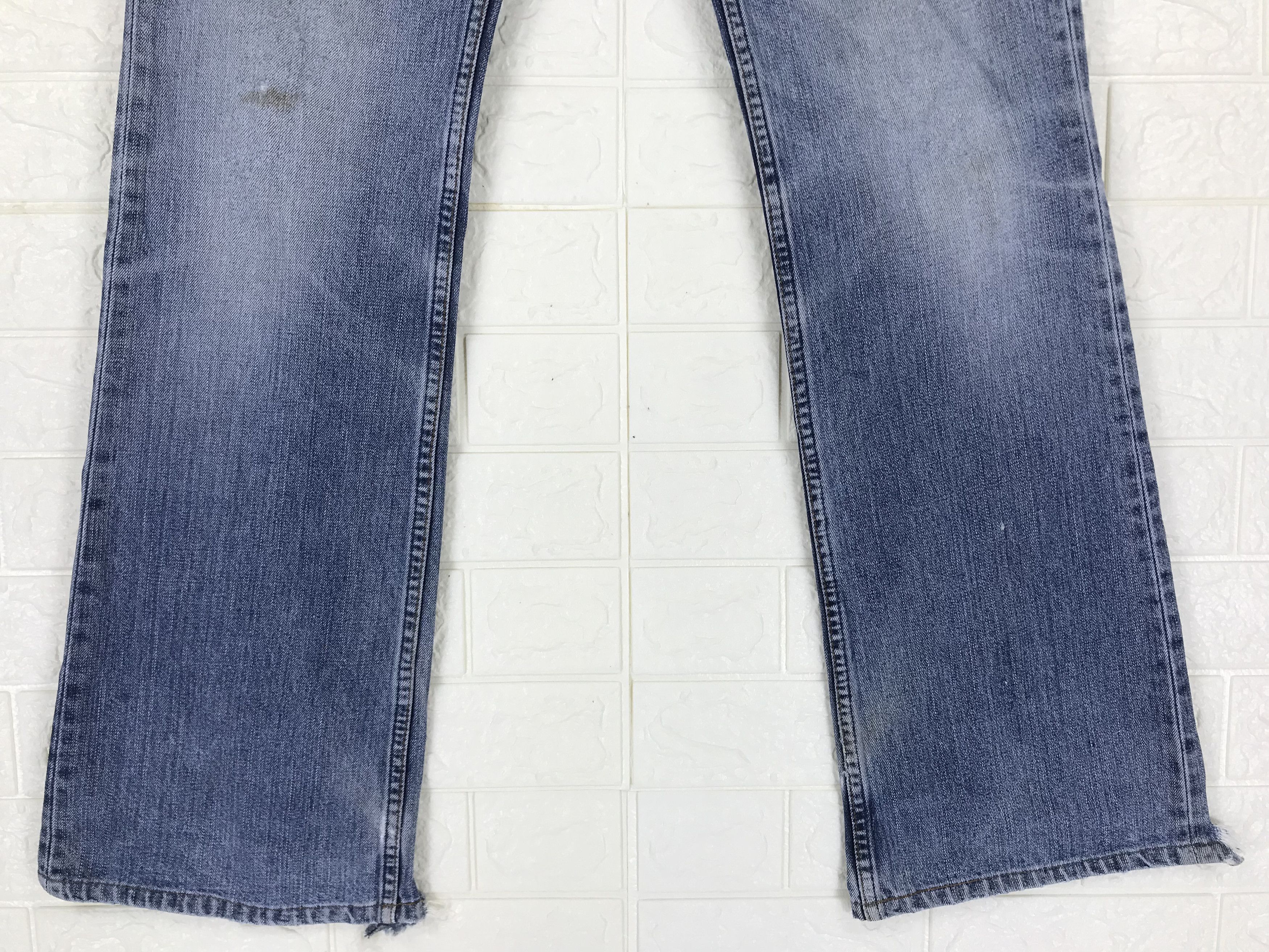Levi's Vintage Levi's 517 Flare Jeans Distressed Denim Size US 32 / EU 48 - 4 Thumbnail