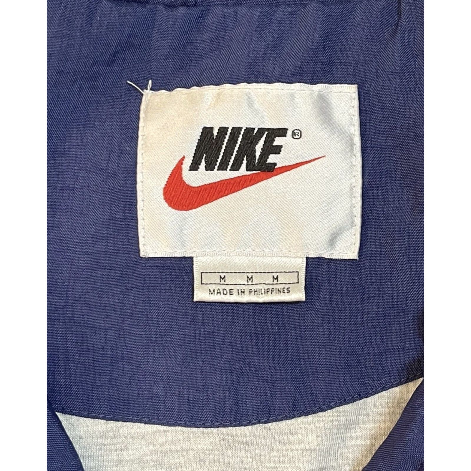 Nike VINTAGE Nike Windbreaker Jacket 90s Oversized Casual Hip Hop White Nylon Sz M Mens Size US M / EU 48-50 / 2 - 4 Thumbnail