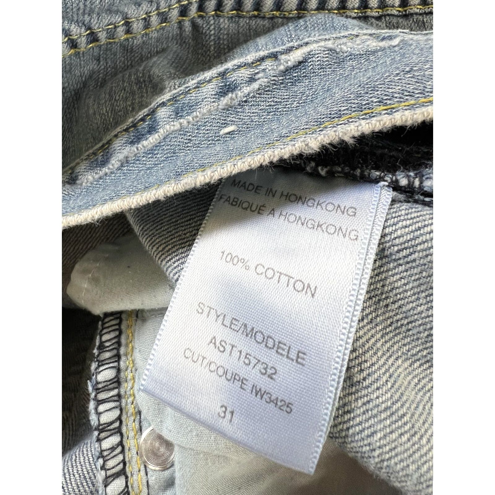 Guess VINTAGE Guess Jeans Mens 30 Blue Distressed Straight Leg Denim Y2K 2000s Size US 30 / EU 46 - 3 Thumbnail