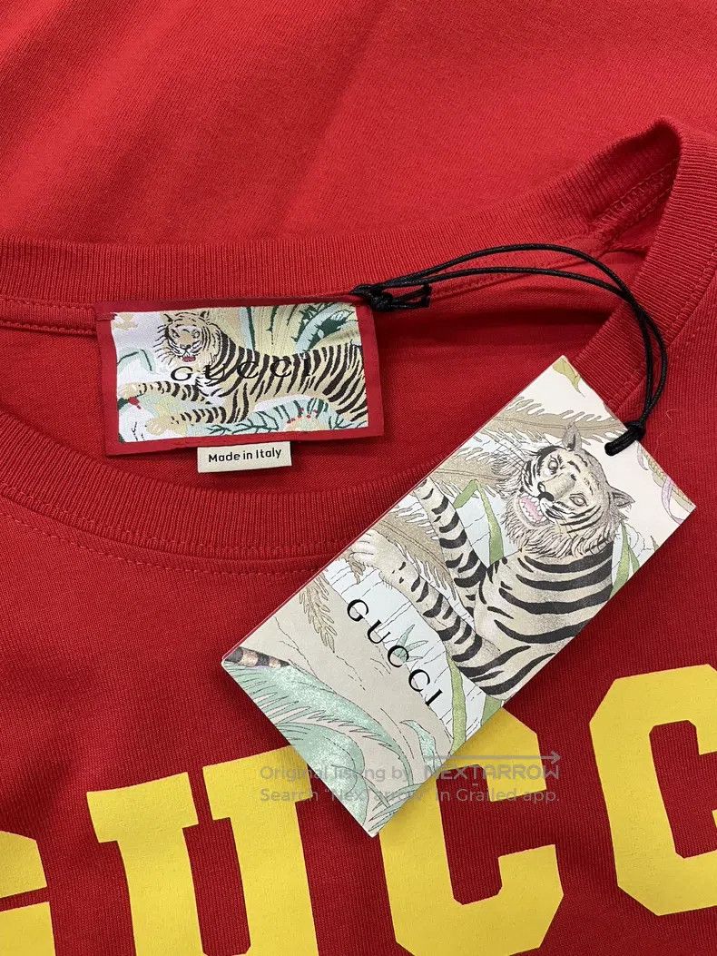 Gucci Gucci Year of the Tiger red letter logo printed T-shirt Size US M / EU 48-50 / 2 - 4 Thumbnail