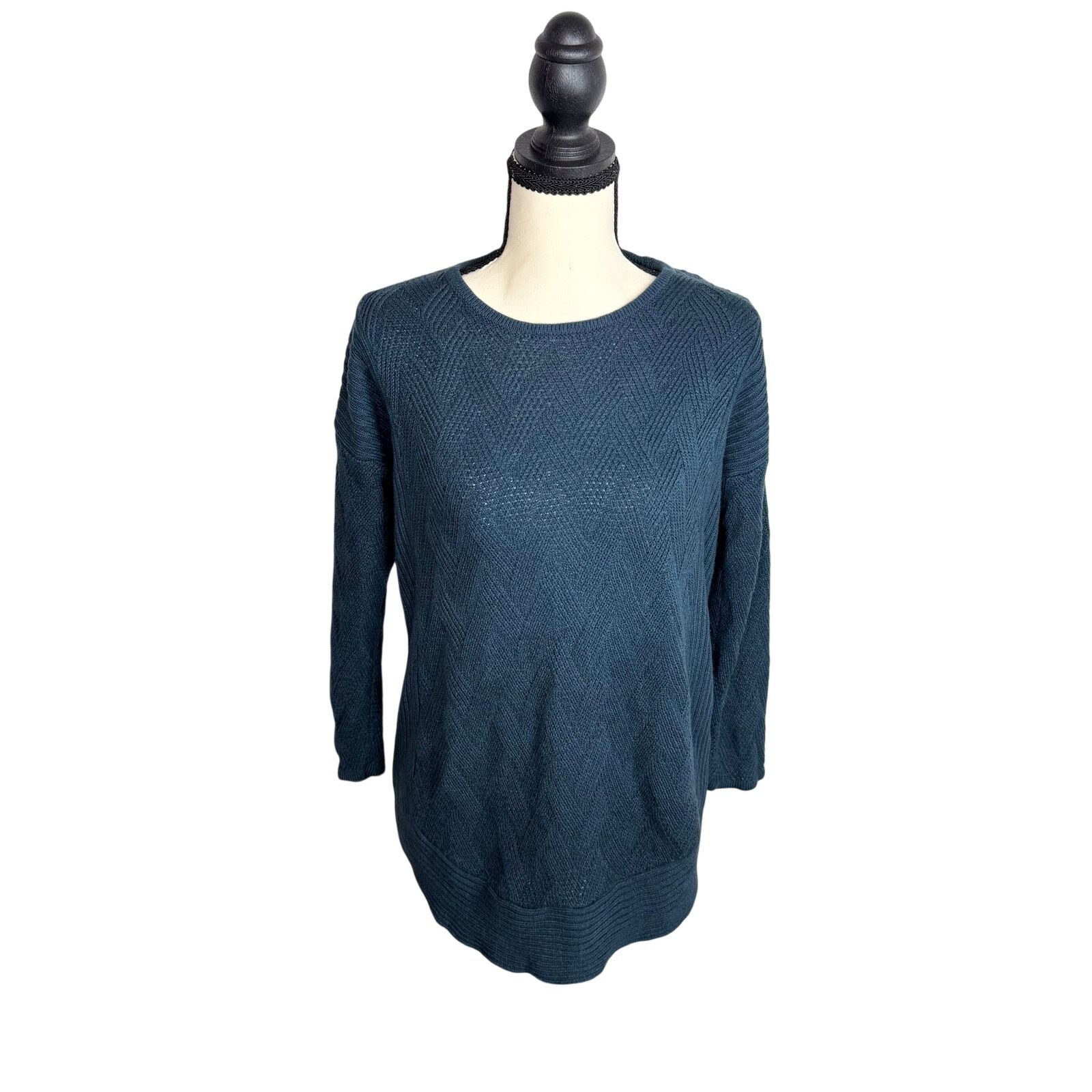 Lee Lee Blue Knit Sweater Medium Textured Minimalist Pullover Size M / US 6-8 / IT 42-44 - 1 Thumbnail