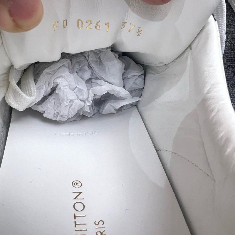 Louis Vuitton Louis Vuitton Black and White Time Out Sneakers Size US 8 / IT 38 - 5 Thumbnail