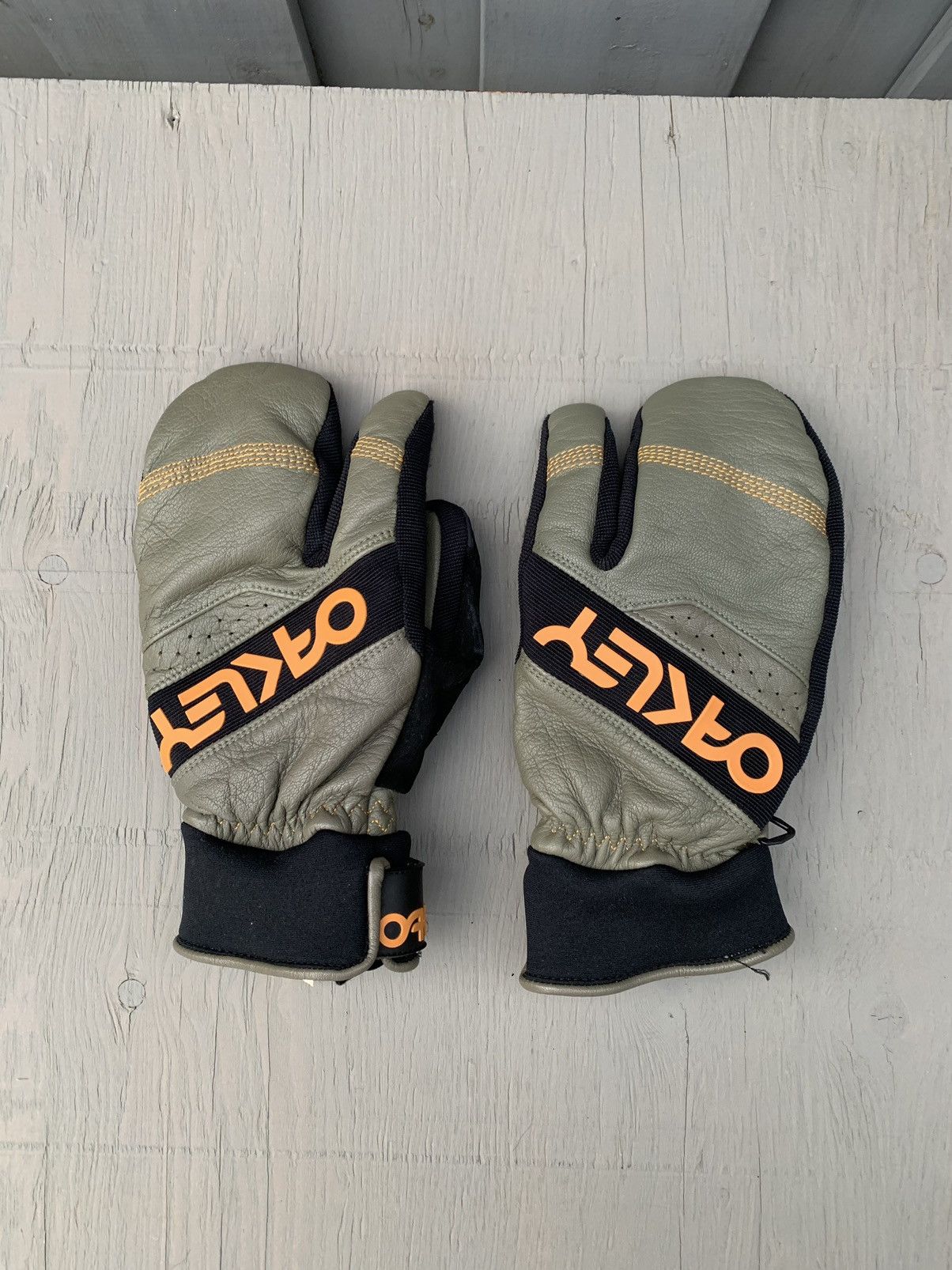 Oakley × Vintage Vintage Oakley Mittens Tabi Trigger Mitt Winter Software 90s Size ONE SIZE - 2 Thumbnail