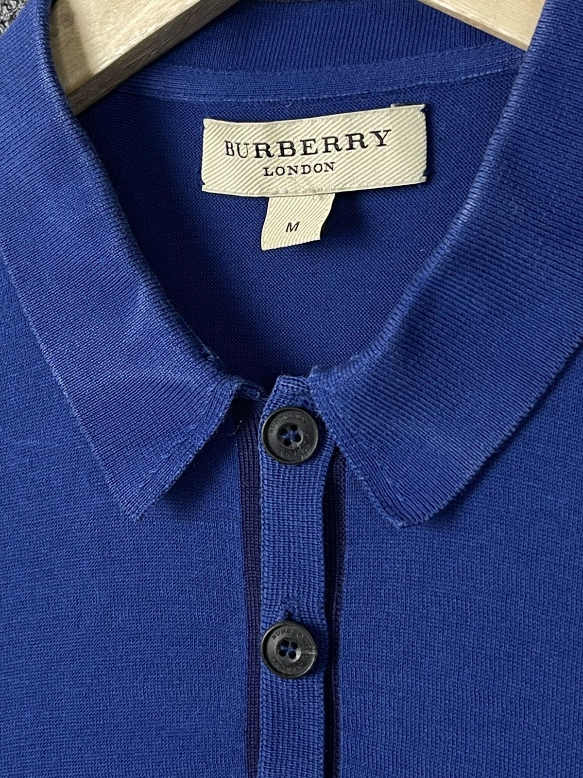 Burberry Burberry London Blue Thin Knit Luxury Polos T-Shirt Men’s Size Medium Size US M / EU 48-50 / 2 - 4 Thumbnail