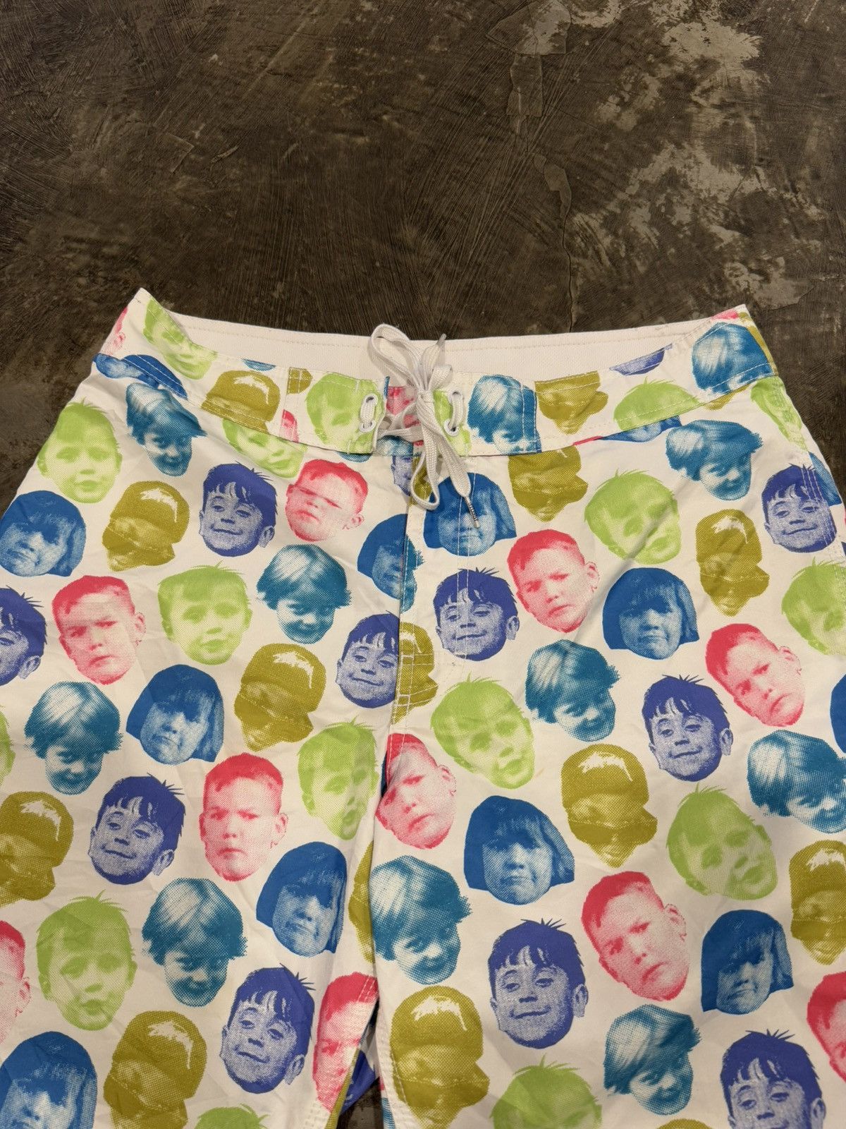 Stussy VINTAGE STUSSY FACE FULL PRINT SHORT PANT Size US 32 / EU 48 - 2 Thumbnail