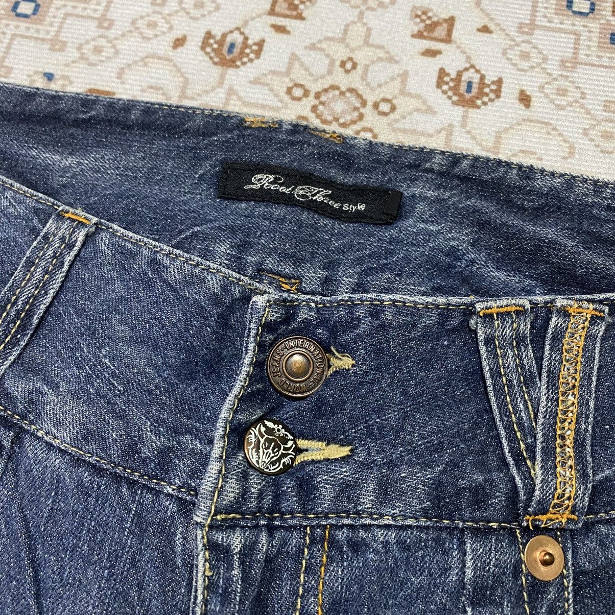 If Six Was Nine × Japanese Brand × Le Grande Bleu (L.G.B.) 2000s Y2K Root Three Beautiful Fade Distressed Jeans Size US 30 / EU 46 - 7 Thumbnail