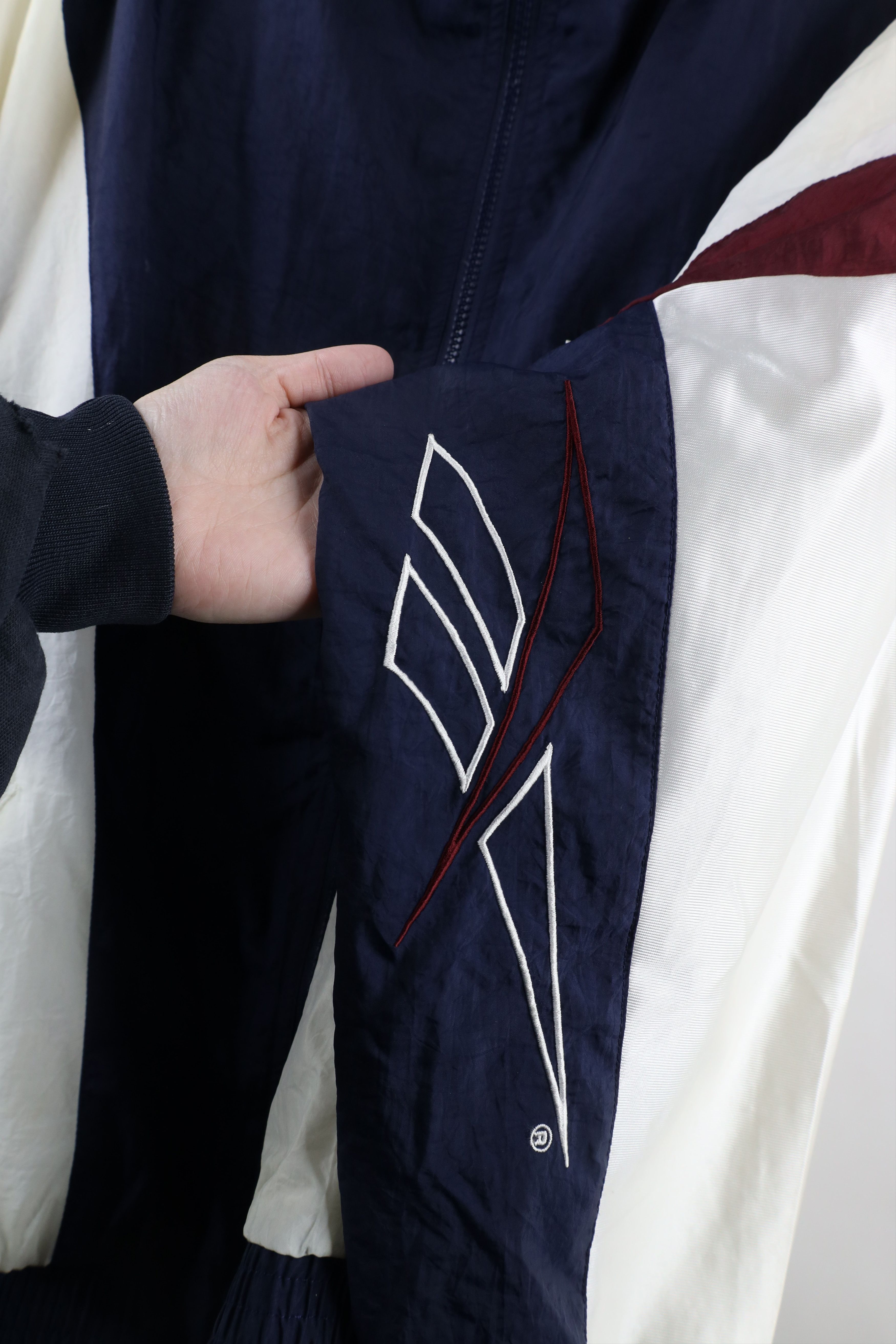 Reebok × Vintage Vintage 90s Reebok Block Big Logo Lined Windbreaker Jacket Size US L / EU 52-54 / 3 - 6 Thumbnail