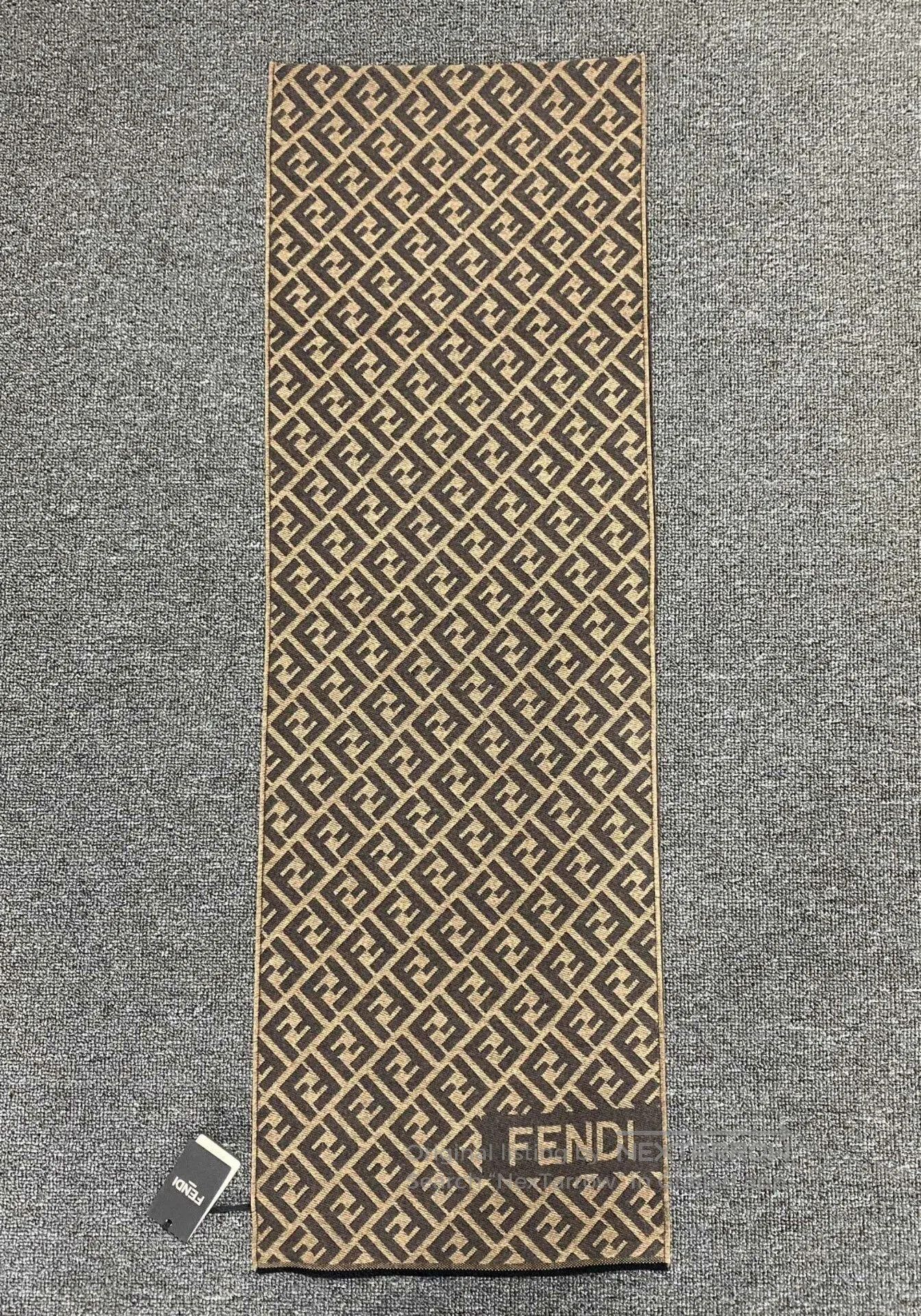 Fendi Fendi Wool All-over Print Scarf. Size ONE SIZE - 3 Thumbnail