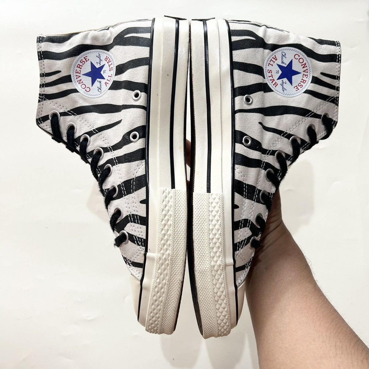 Converse Converse Chuck Taylor All Star 70 Hi Zebra Size US 8 / EU 41 - 4 Thumbnail