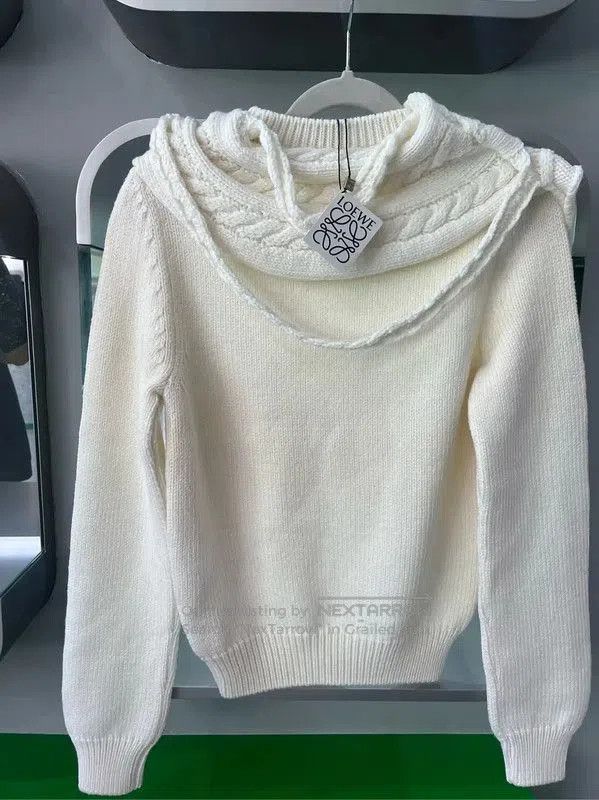 Loewe Loewe White Cashmere Long Sleeve Sweater . Size XS / US 0-2 / IT 36-38 - 2 Thumbnail
