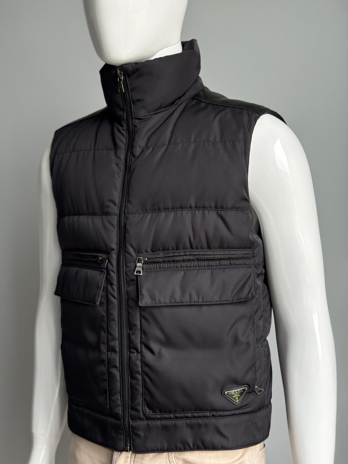 Prada Prada Badge Logo Cargo Gabardine Nylon/Lamb Puffer Down Vest Size US M / EU 48-50 / 2 - 6 Thumbnail