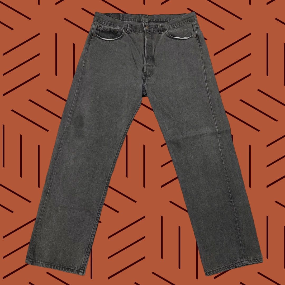Levi's VINTAGE LEVI'S 501 XX Faded Black Denim Jeans 36x30.5 Relaxed Fit 90s Mens Size US 38 / EU 54 - 1 Thumbnail