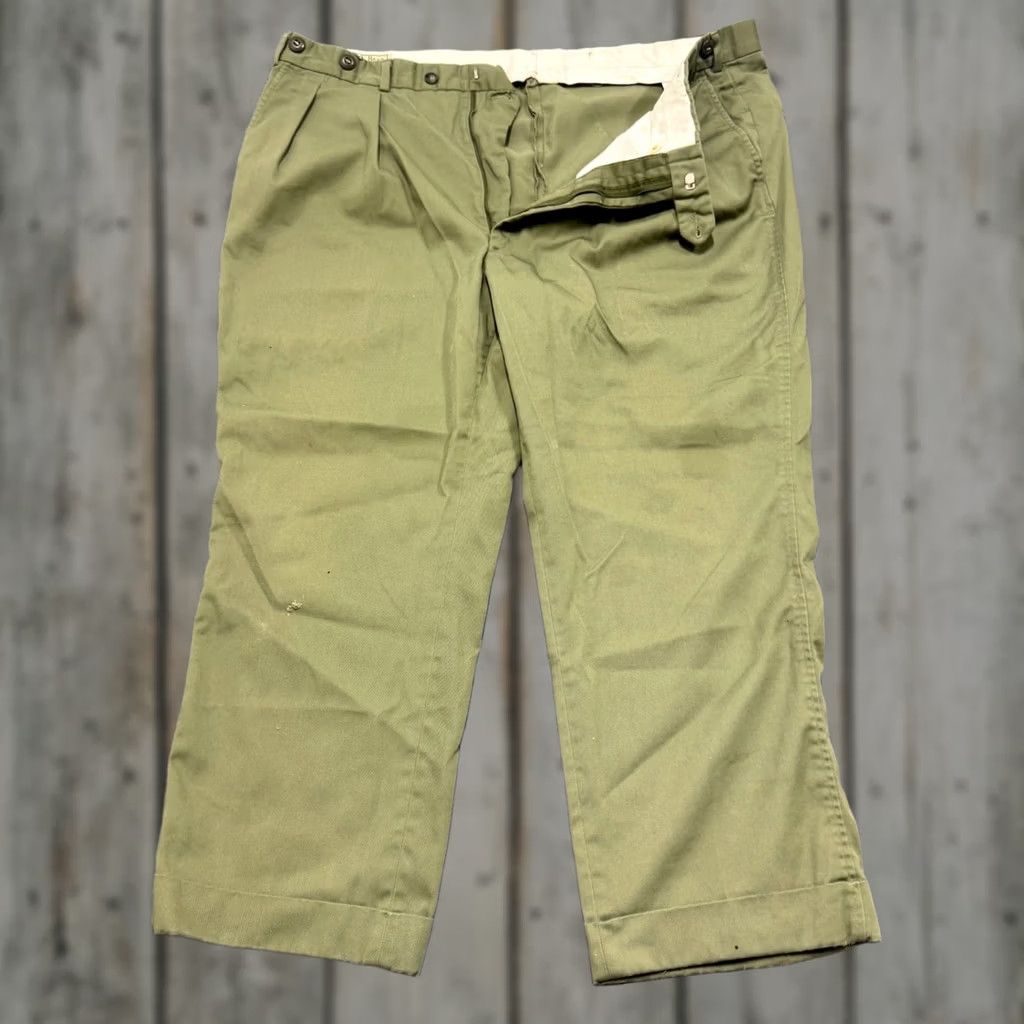 Vintage VINTAGE L.L.Bean Pants Dress Pants Men 42x28 Olive Green Cotton Blend Made In USA Distressed Inseam 28 Men Size US 42 / EU 58 - 1 Thumbnail