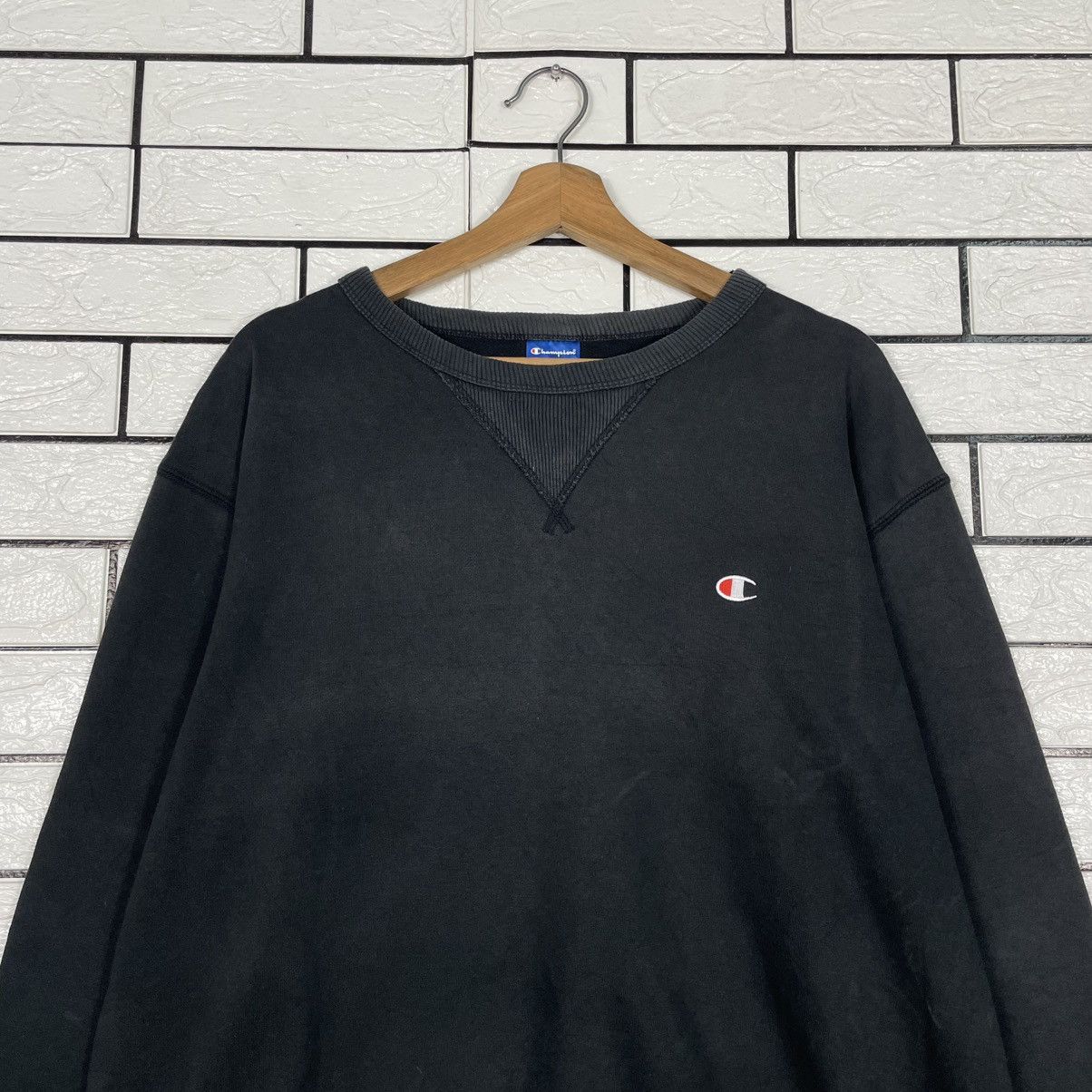 Champion Champion Small Logo Black Sweatshirt Size US L / EU 52-54 / 3 - 2 Thumbnail