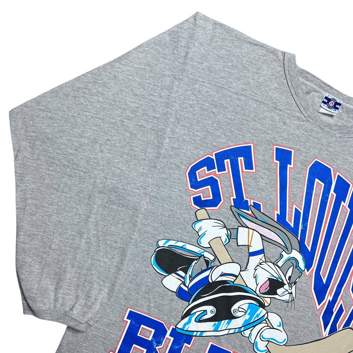 NHL Vtg 1993 NHL St. Louis Blues Bugs Bunny Hockey Graphic Tee Size US L / EU 52-54 / 3 - 15 Thumbnail